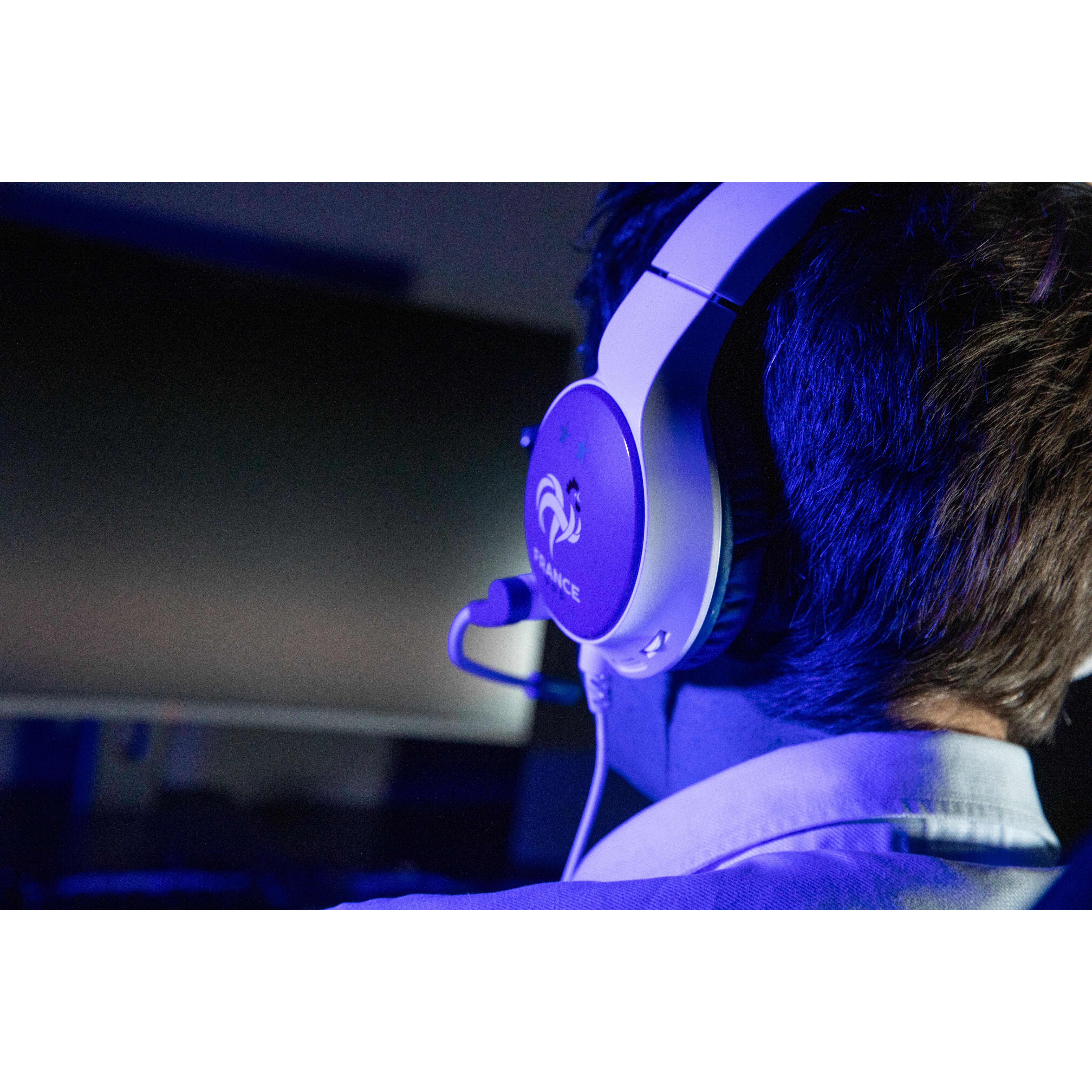 Voir la diapositive 6 : KONIX Casque Gaming Filaire FFF Multiplateforme
