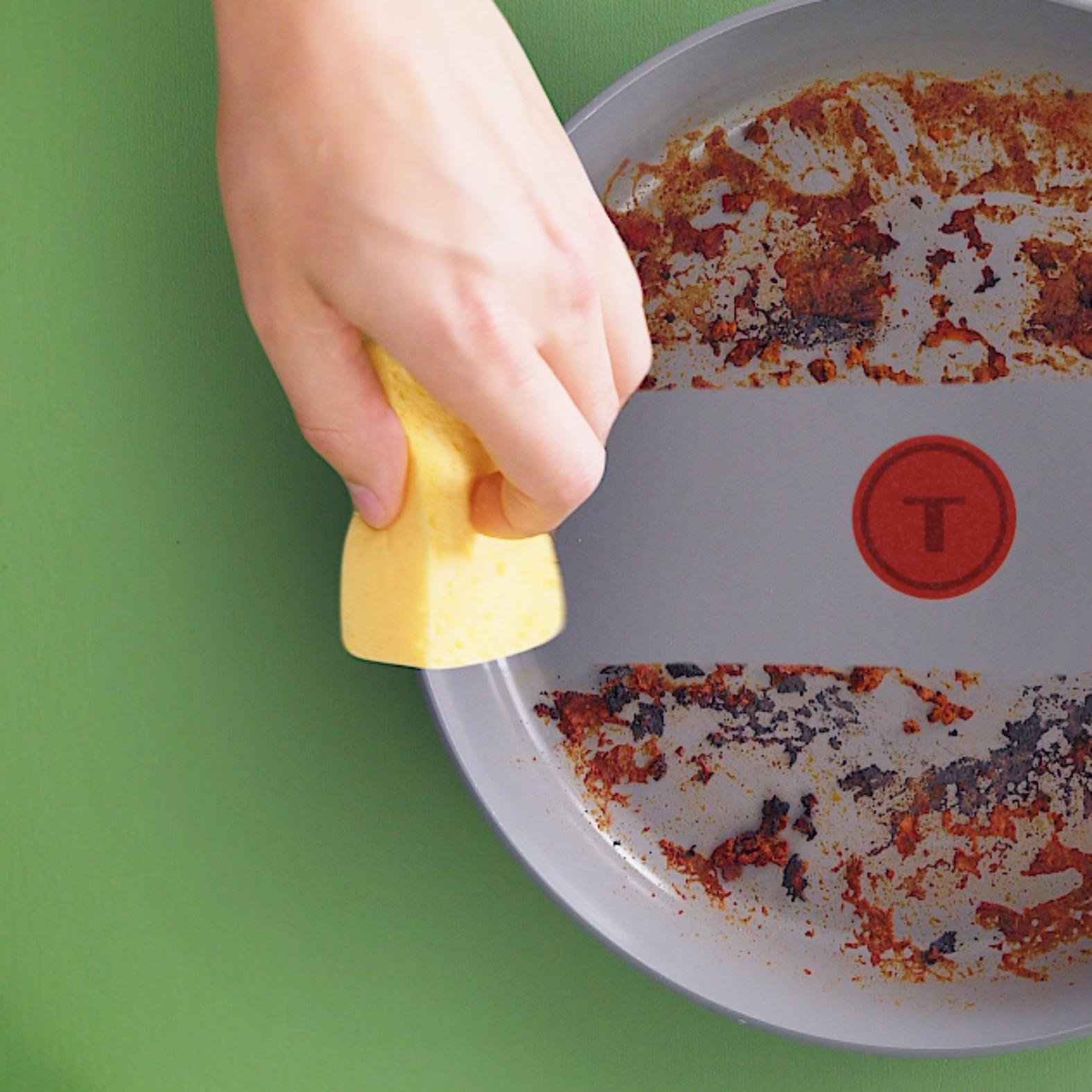 Voir la diapositive 5 : TEFAL Casserole 16cm céramique tous feux dont induction