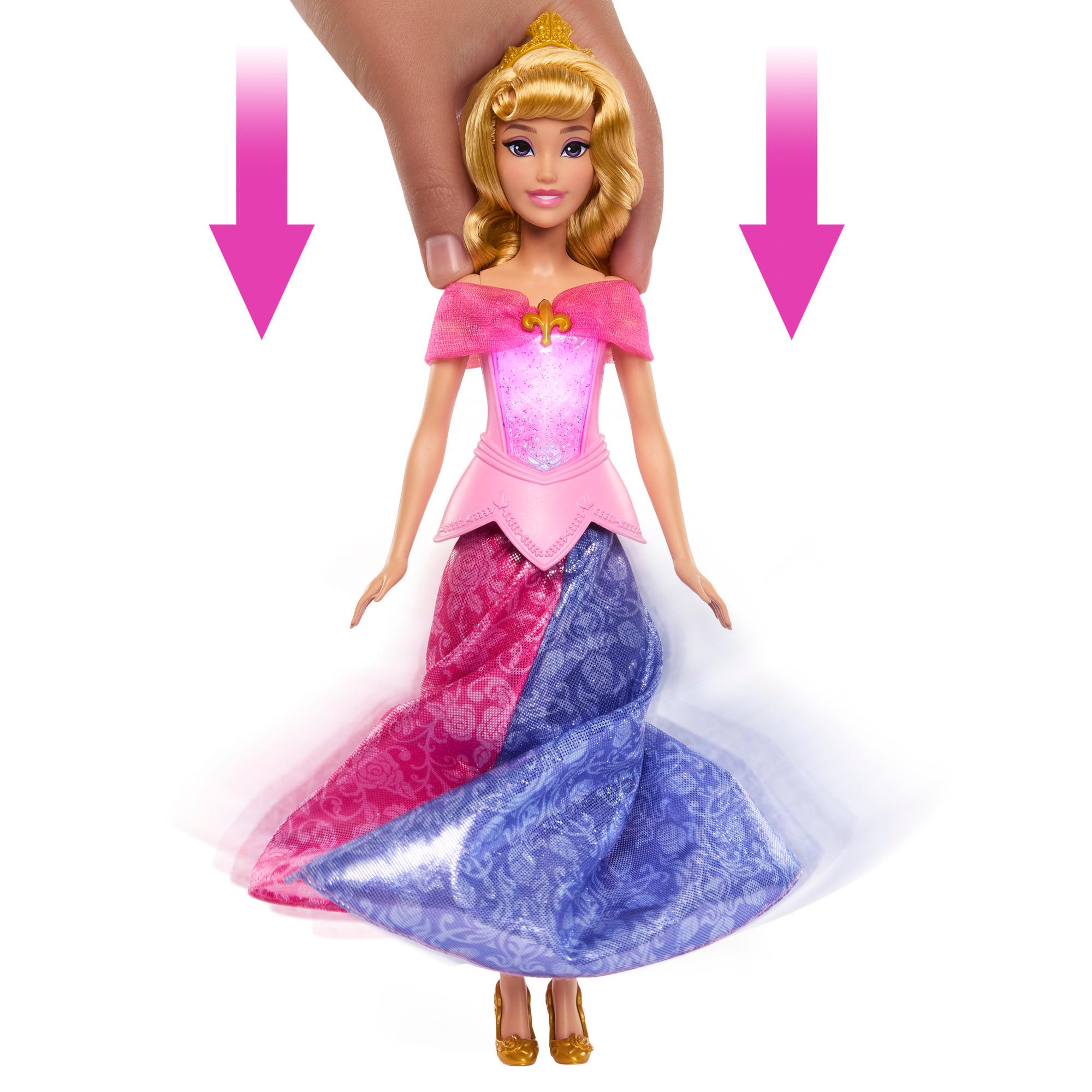 Voir la diapositive 5 : MATTEL Poupée Aurore robe magique
