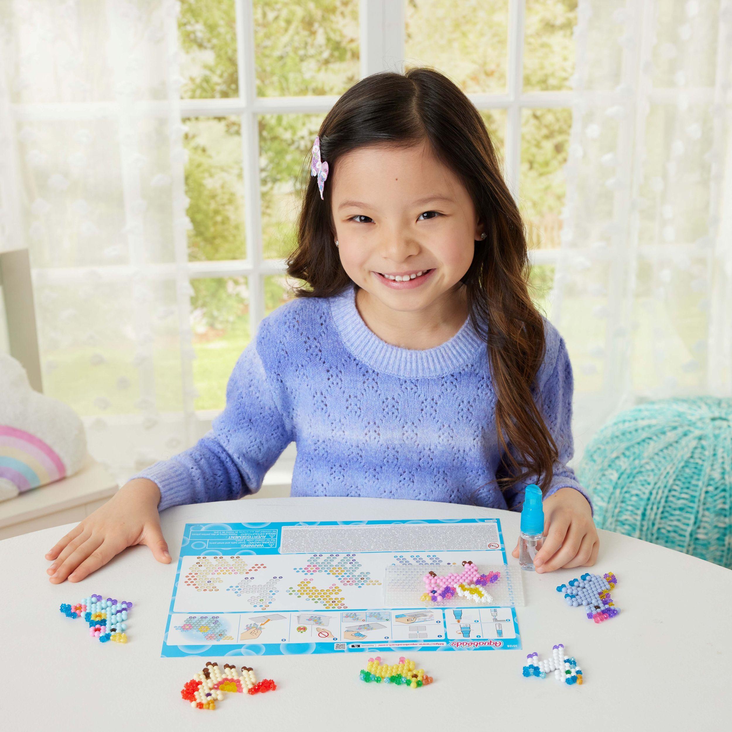 Voir la diapositive 3 : EPOCH D'ENFANCE Kit des amies Licorne Aquabeads