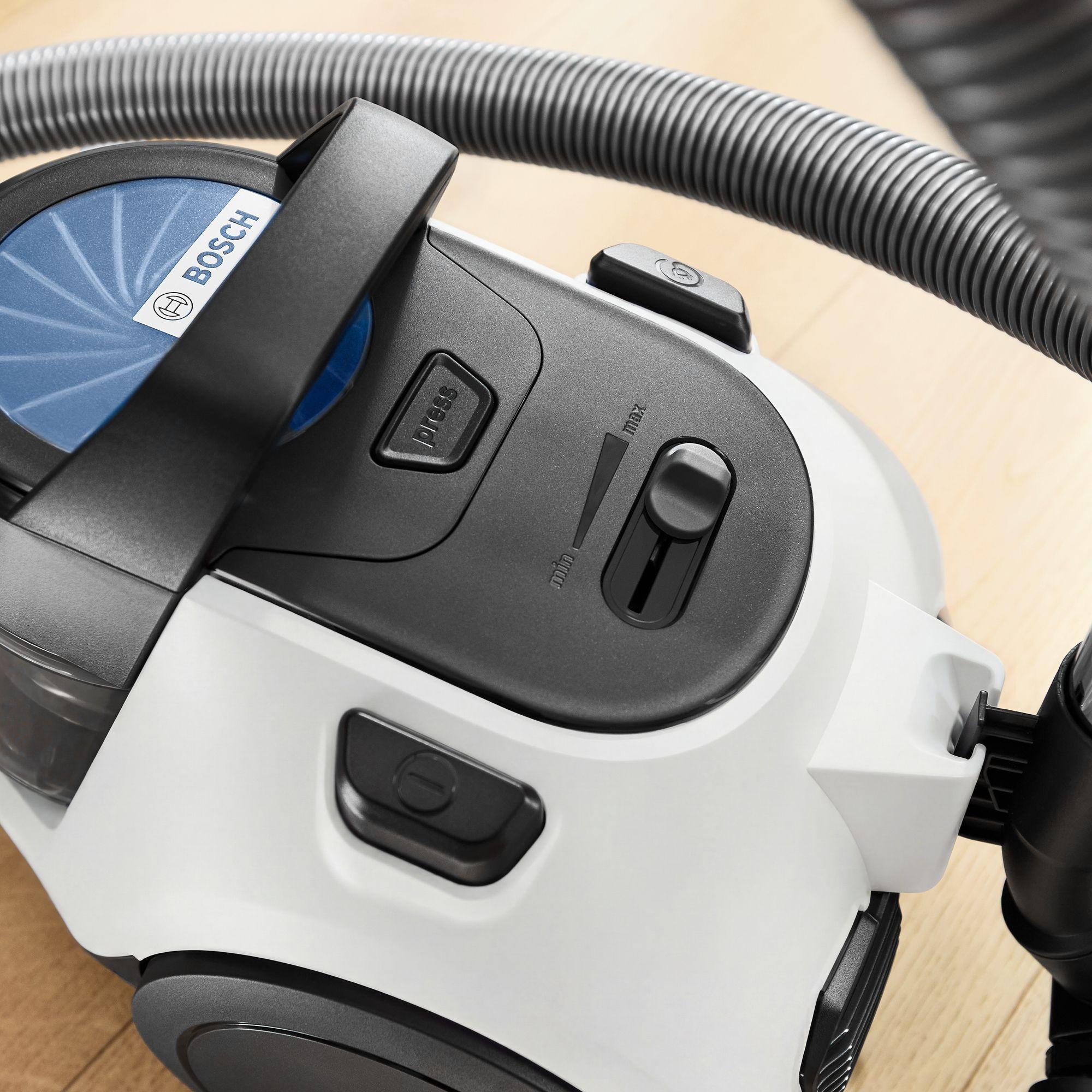 Voir la diapositive 7 : BOSCH Aspirateur traîneau sans sac BGS05WH2H - Blanc
