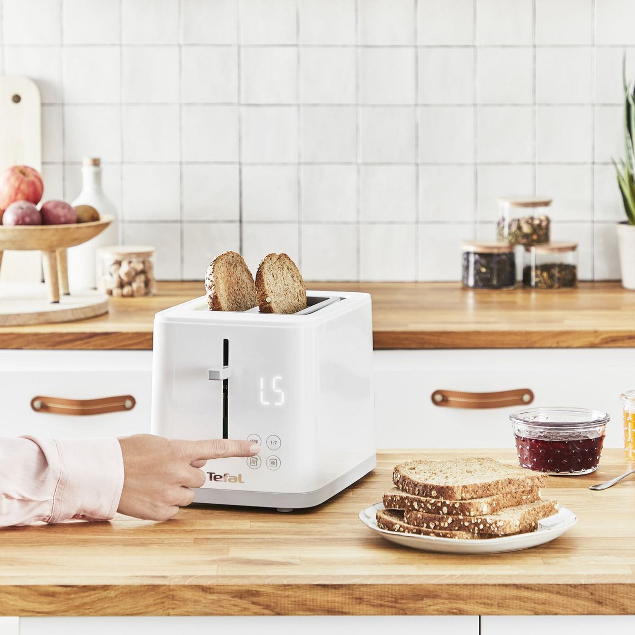 Voir la diapositive 6 : TEFAL Grille-pain TT693110  - Blanc