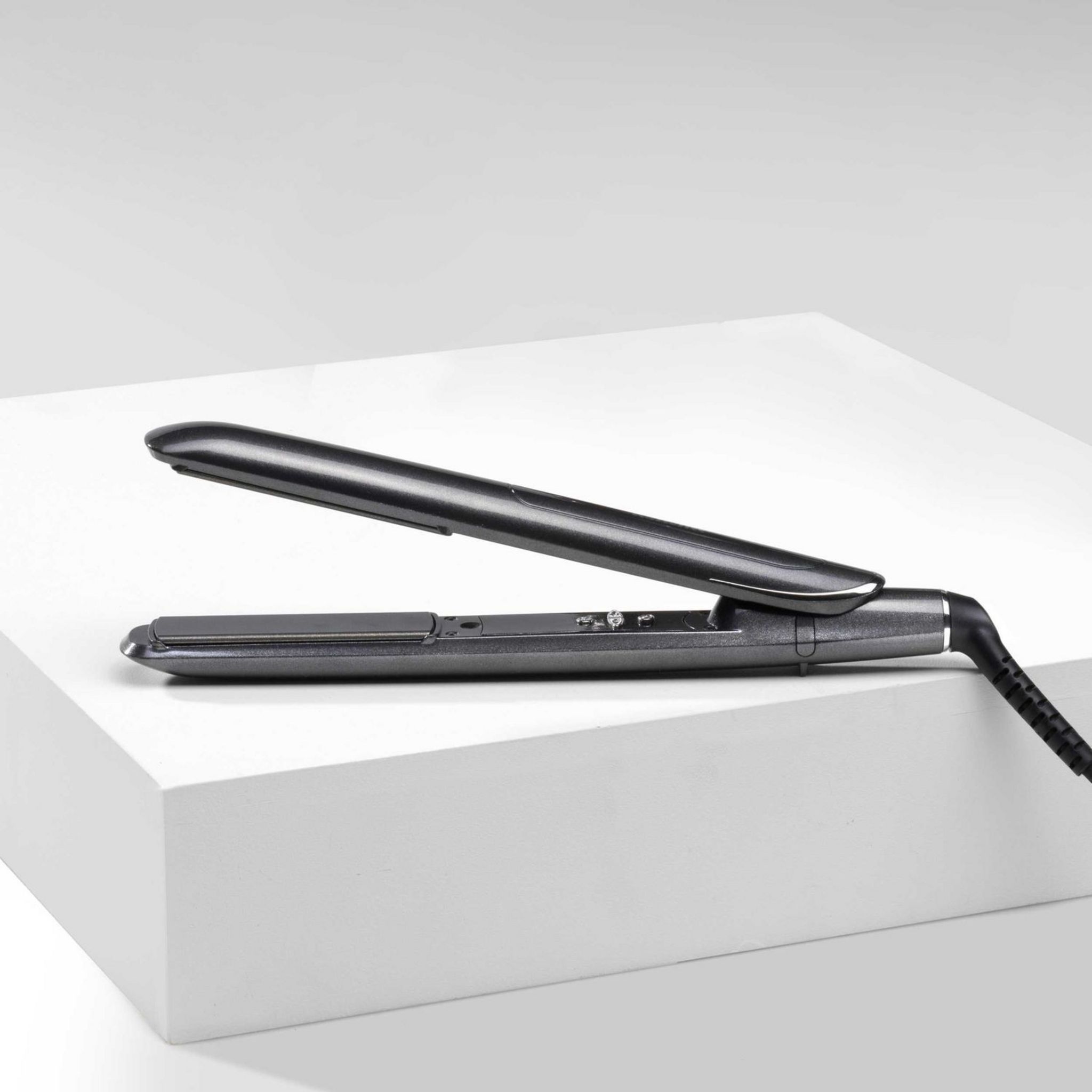 Voir la diapositive 5 : BABYLISS Lisseur céramique fonction ionique ST259E - Gris