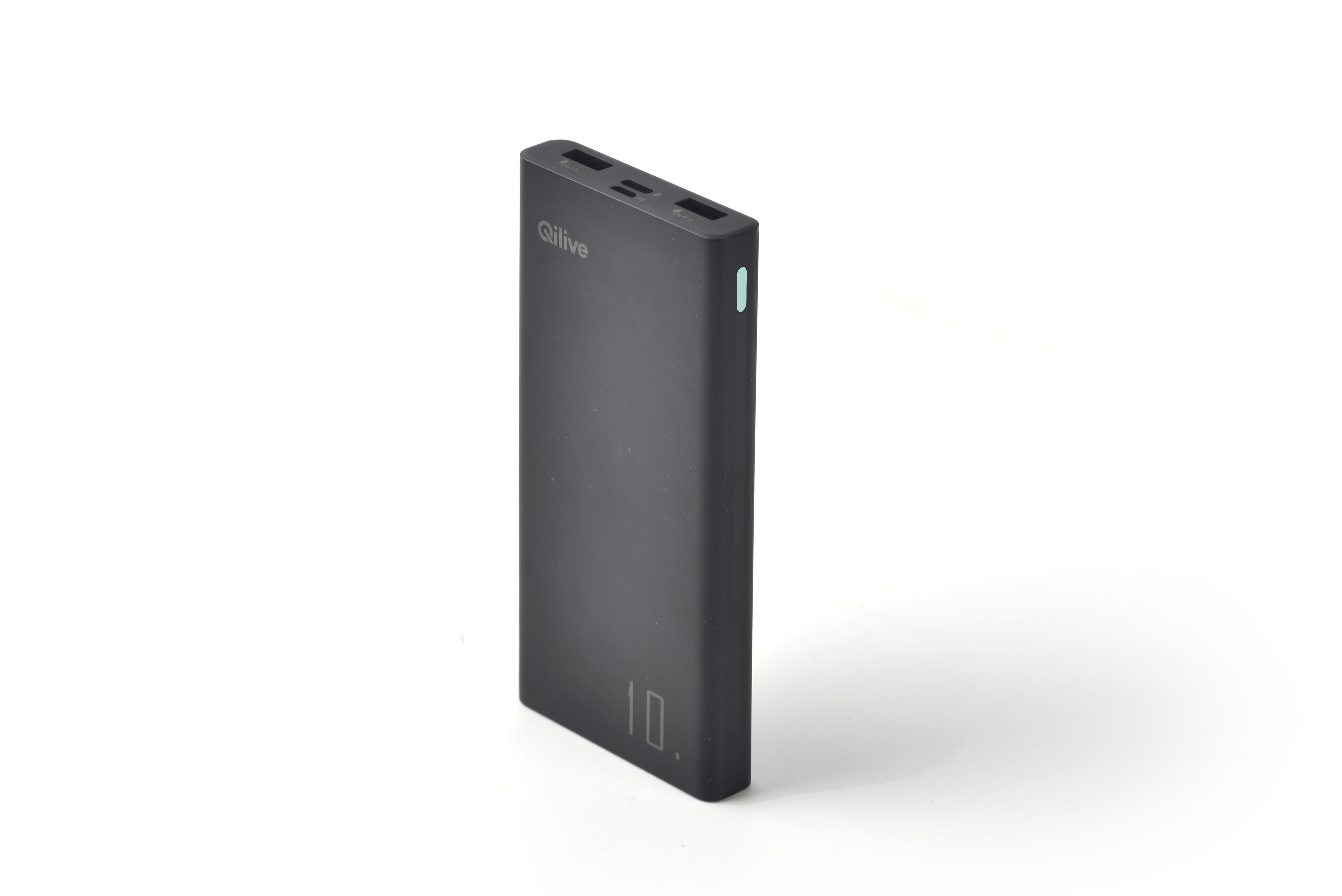 Voir la diapositive 2 : QILIVE Batterie de secours 10000 mAh charge rapide - Noir