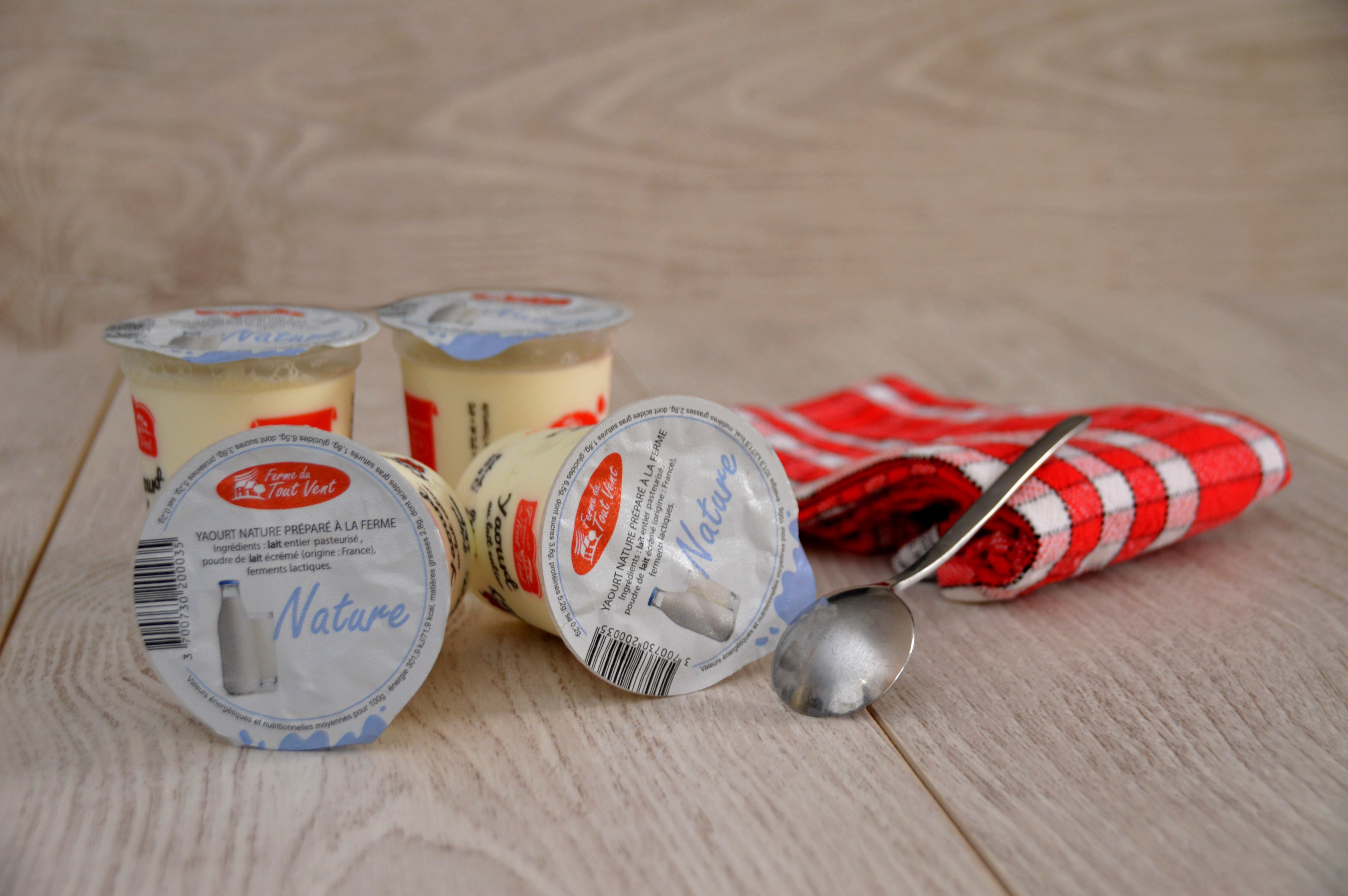 Voir la diapositive 2 : FERME DU TOUT VENT Yaourt au lait entier nature 125g