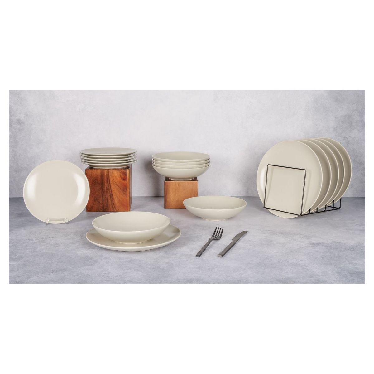 Service de table Venus Cream 18 pièces, 6 personnes : 6*assiettes plate D26 cm+6*assiettes creuse D21 cm+6*assiettes à dessert D20 cm