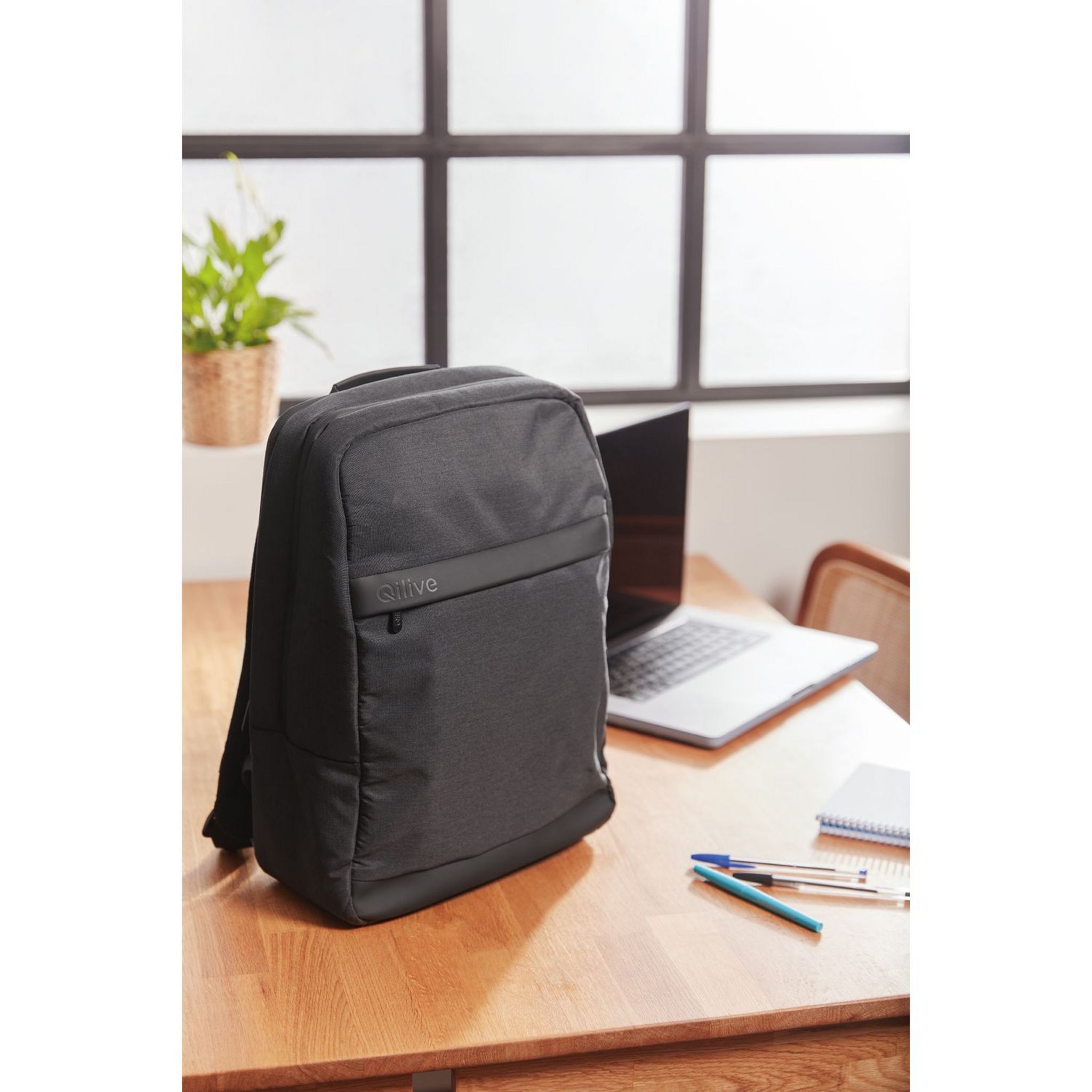 Voir la diapositive 5 : QILIVE Sac à dos CSR PC 15-16P