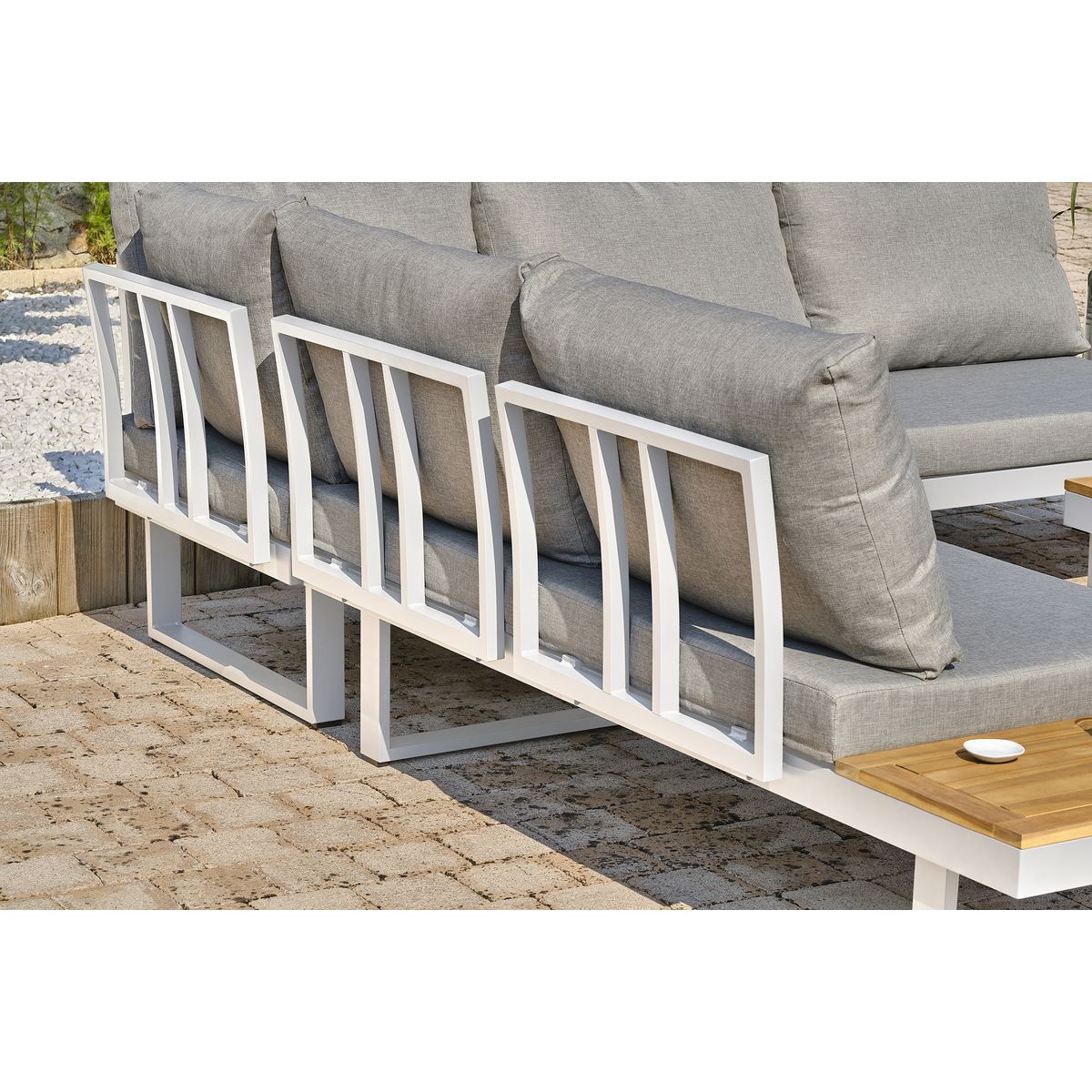 DCB GARDEN Salon de jardin 5 places bois d'acacia et aluminium blanc  MIYAKO