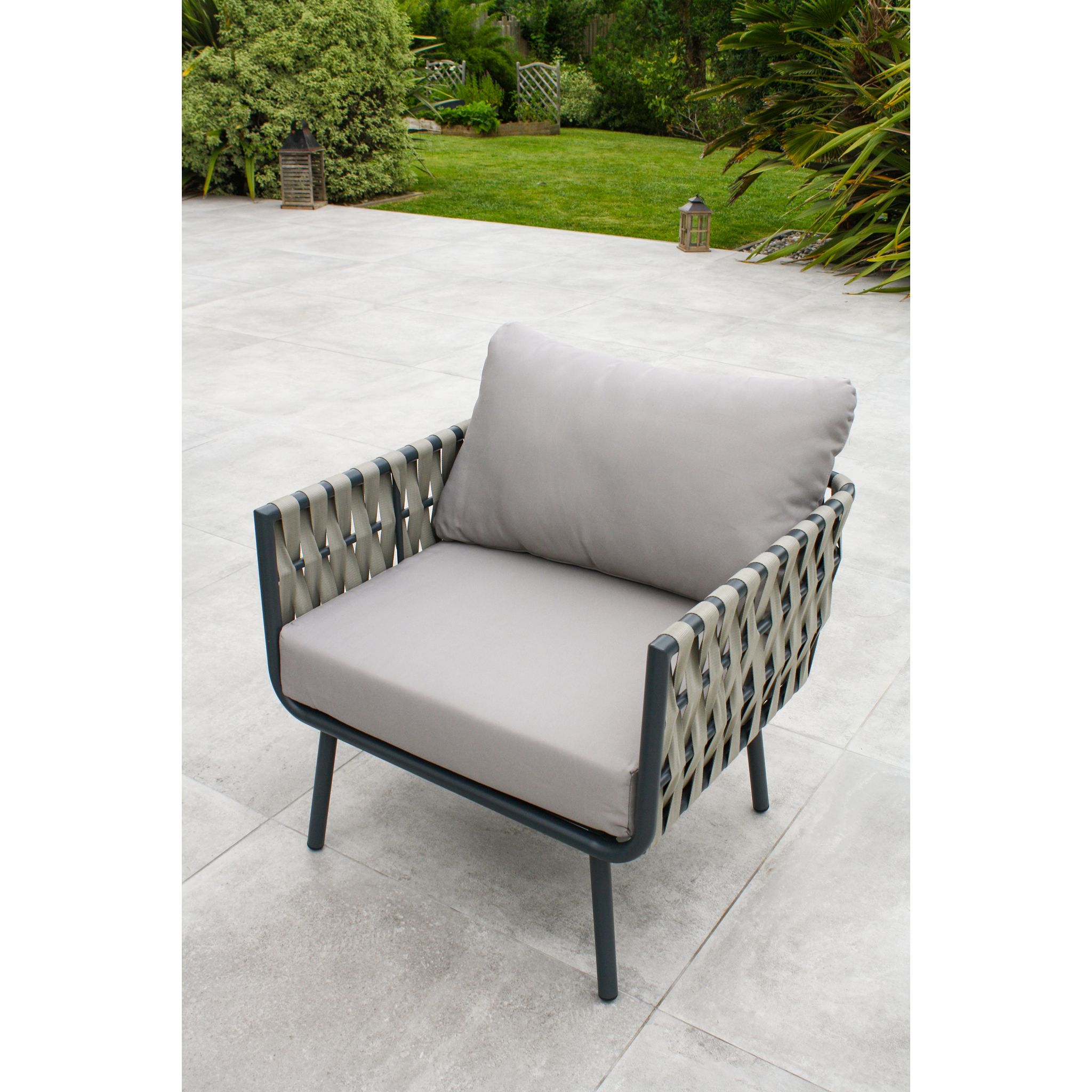 Voir la diapositive 2 : DCB GARDEN Salon de jardin - 3/5 places - Aluminium et corde tressée - ANTIBES