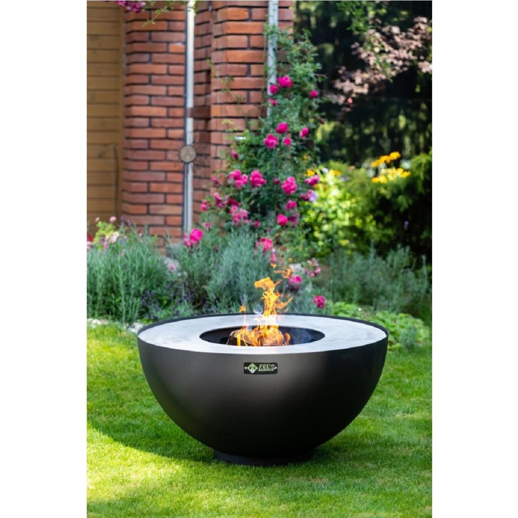 Voir la diapositive 6 : FEU DU JARDIN Brasero boule avec grille et plancha - Noir - 100x100x50 cm