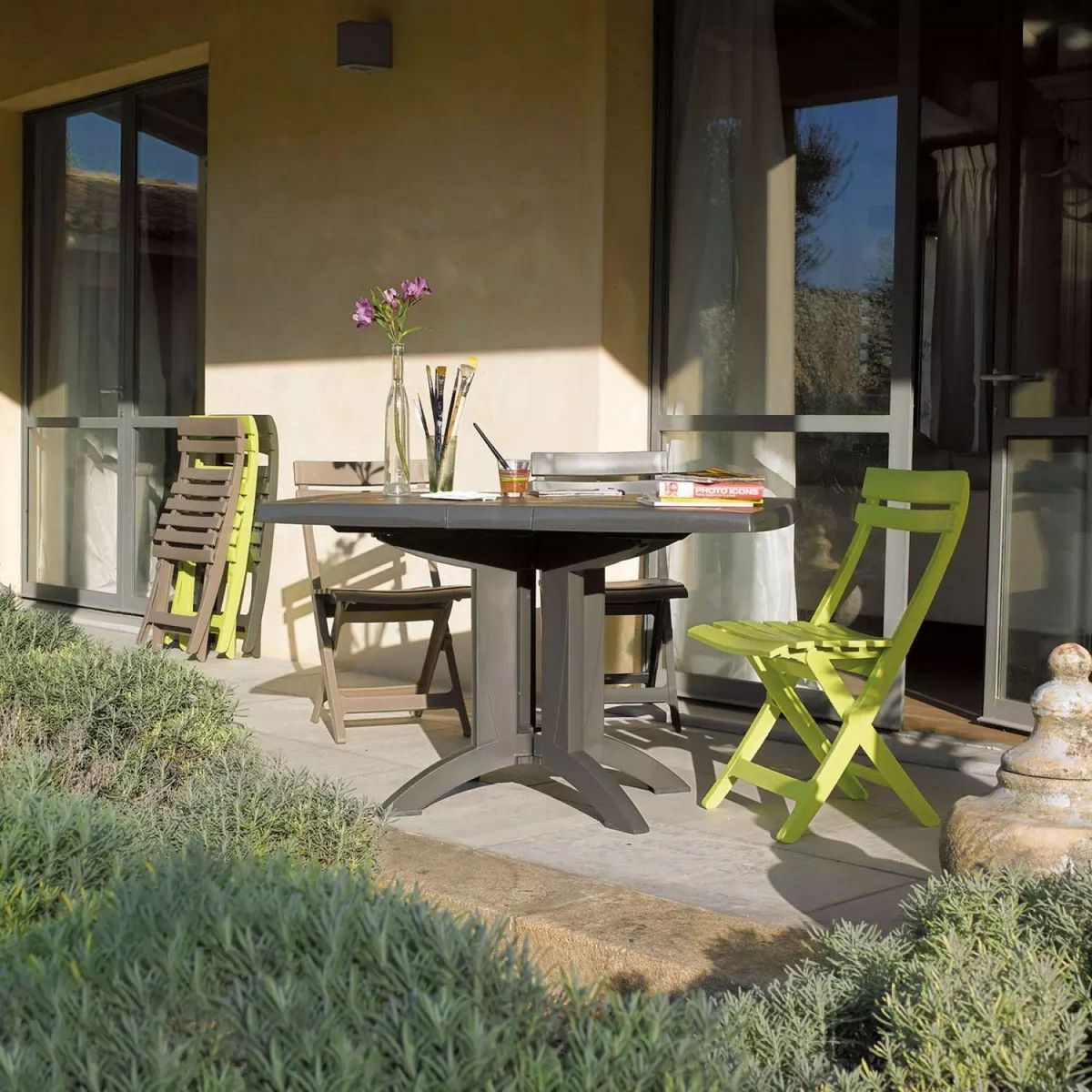 GROSFILLEX Table de jardin pliante - 2/4 places - Résine - Gris - VEGA