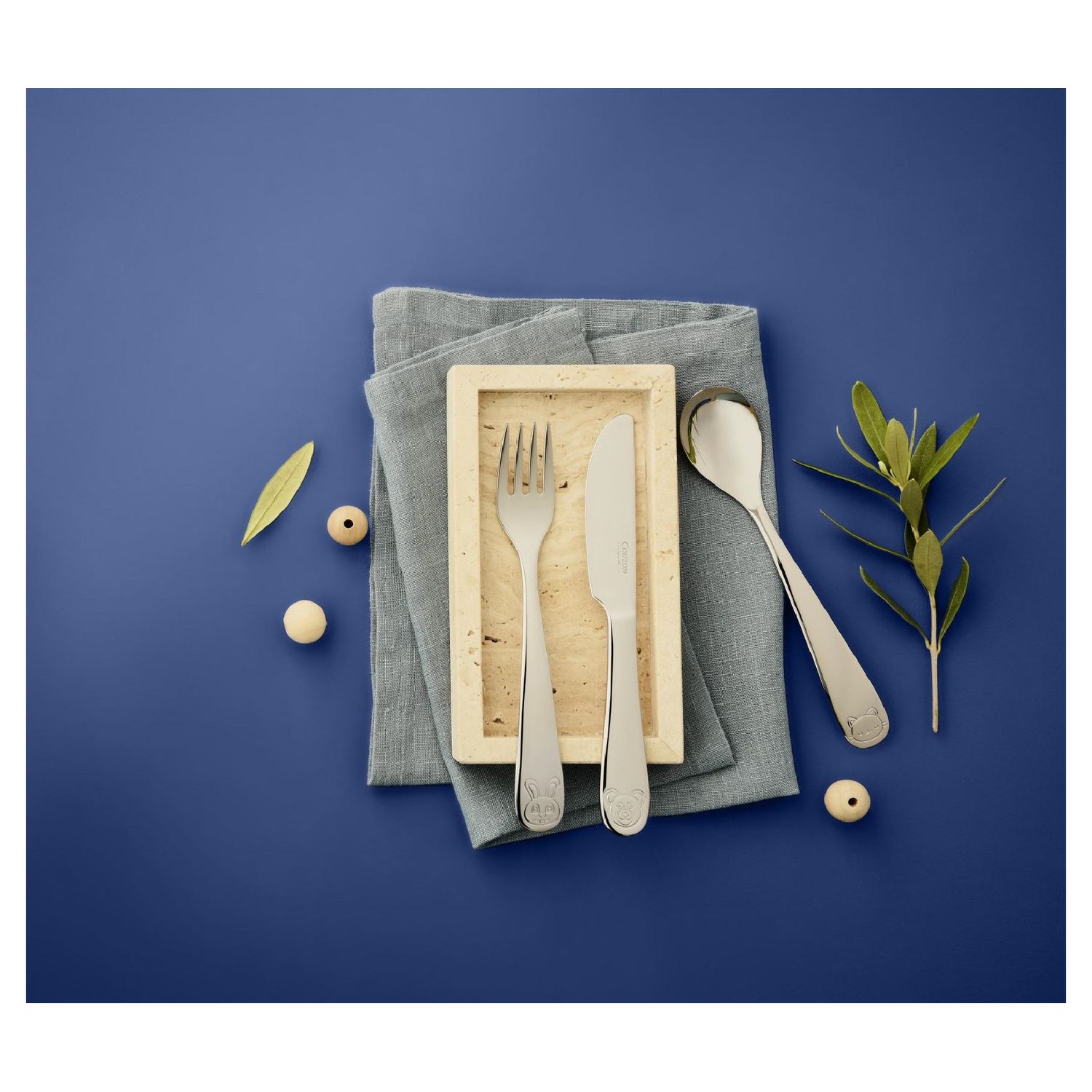 Voir la diapositive 2 : COUZON Set de 3 couverts enfants