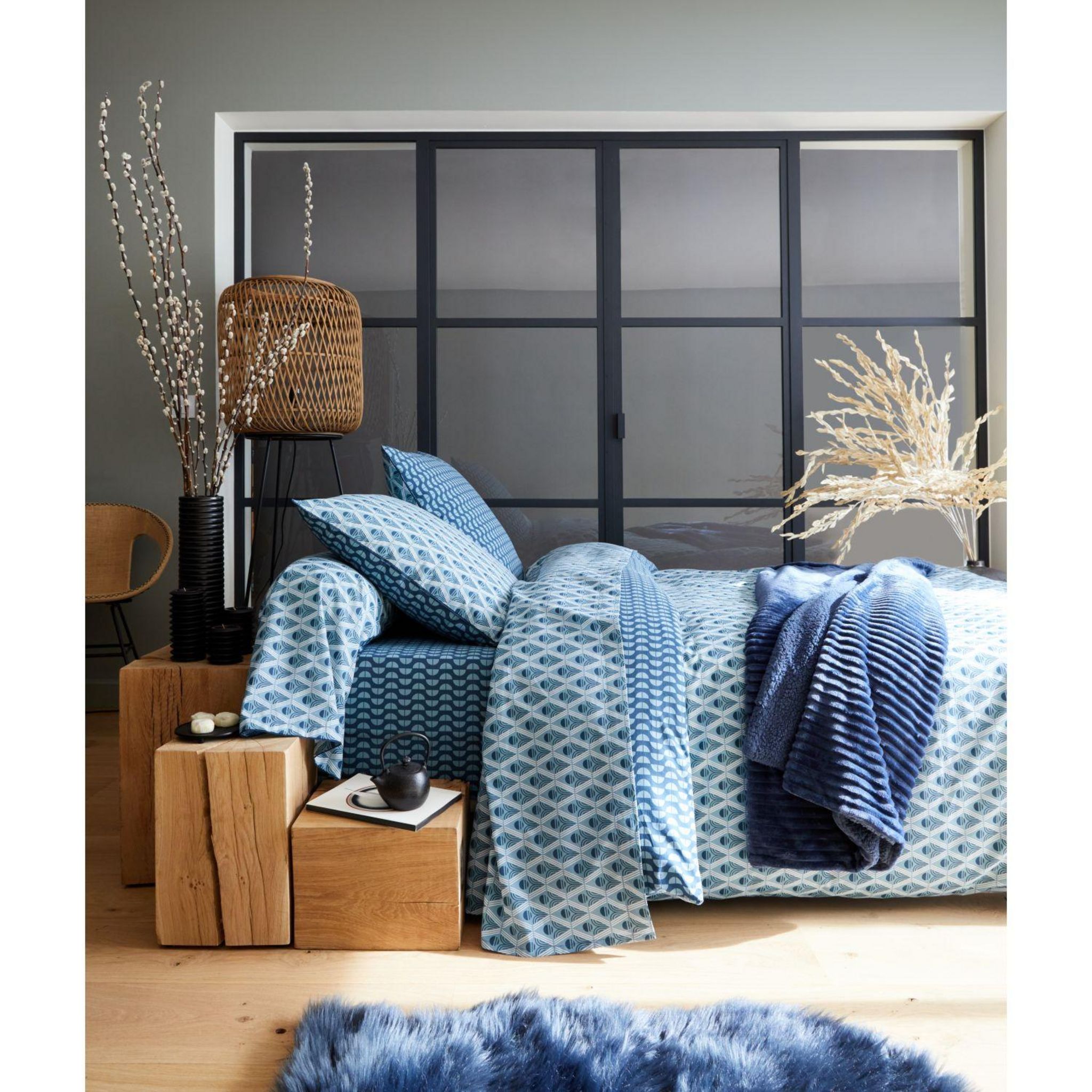 ACTUEL Drap housse en coton imprimé 57 fils SAPHIRE. Coloris disponibles : Bleu