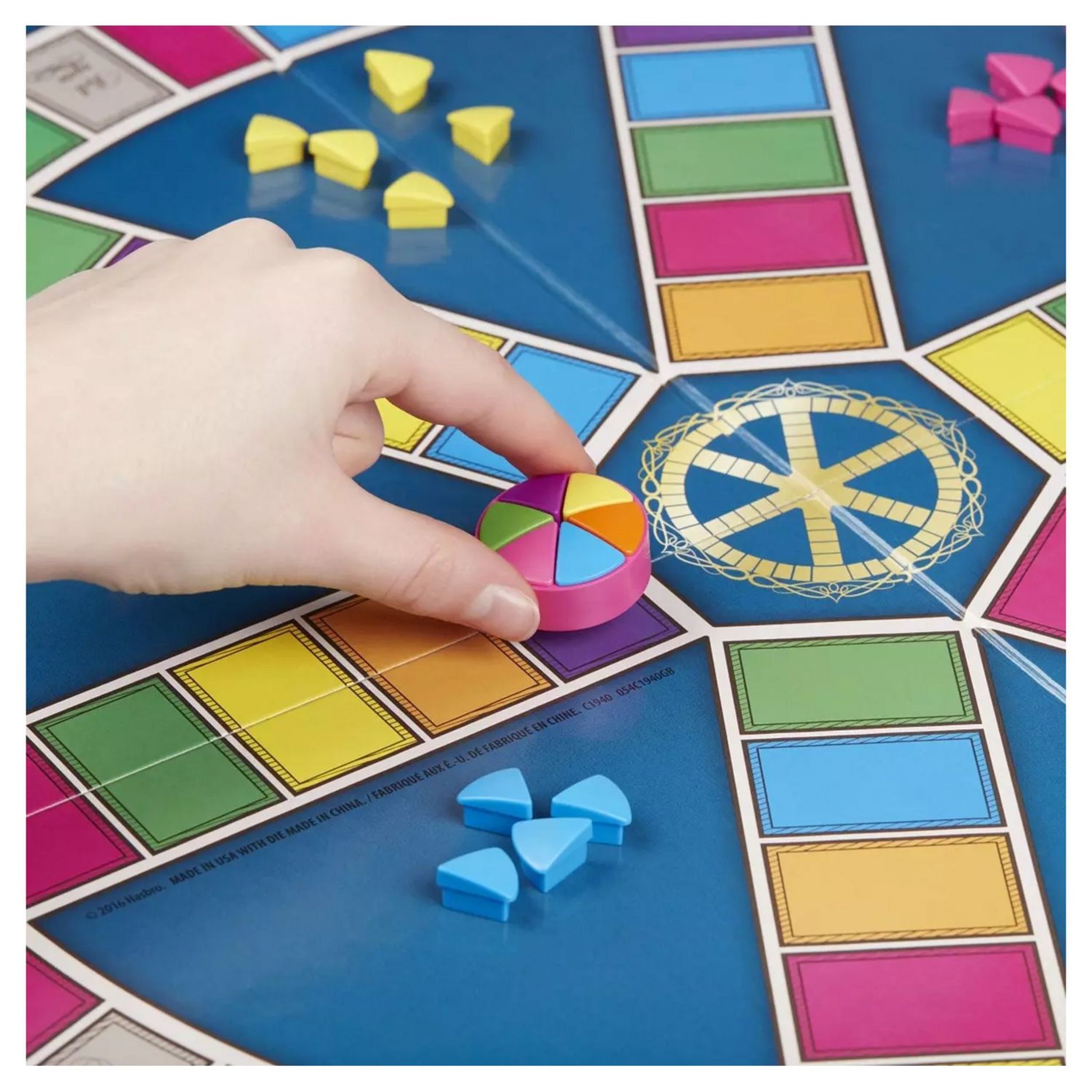 Voir la diapositive 4 : HASBRO Jeu Trivial Pursuit Classic