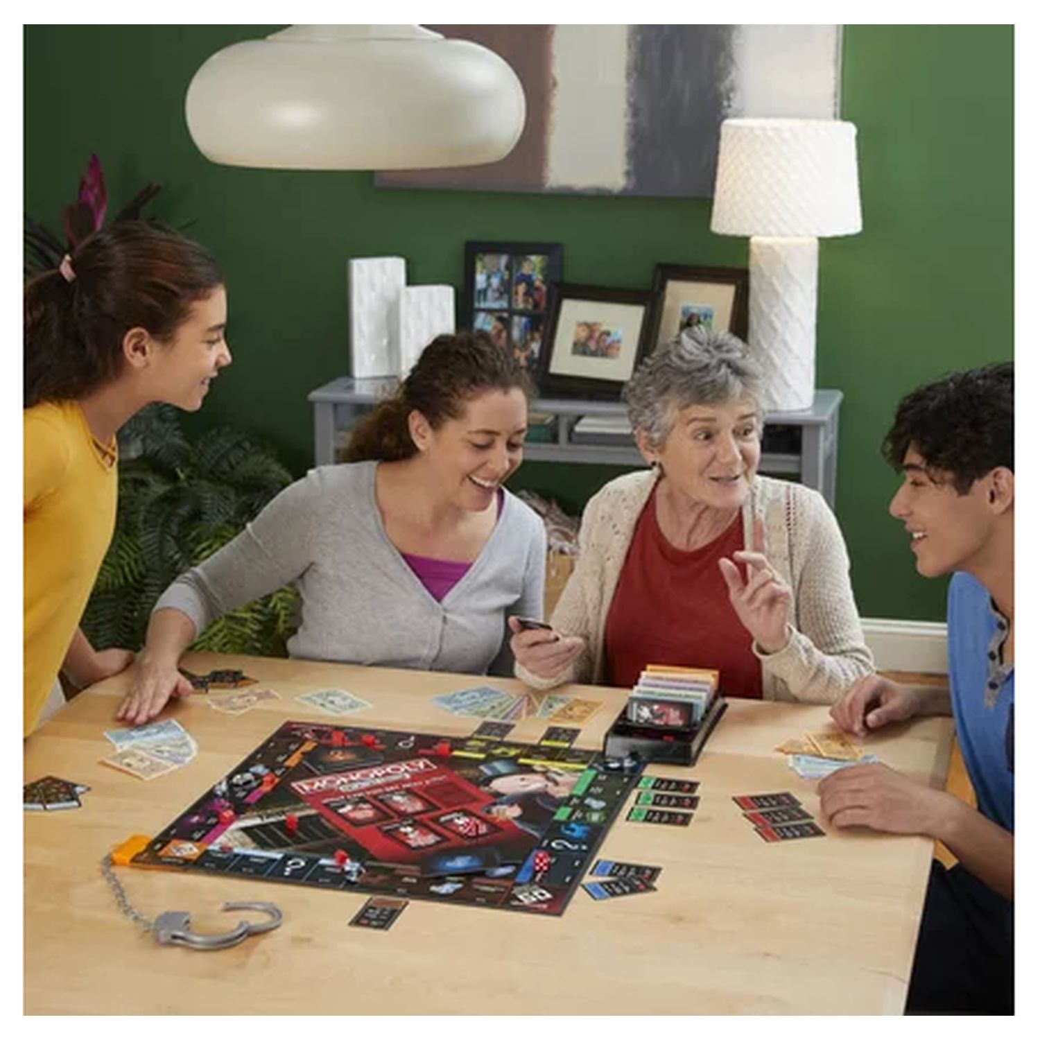 Voir la diapositive 4 : HASBRO Jeu Monopoly Tricheurs