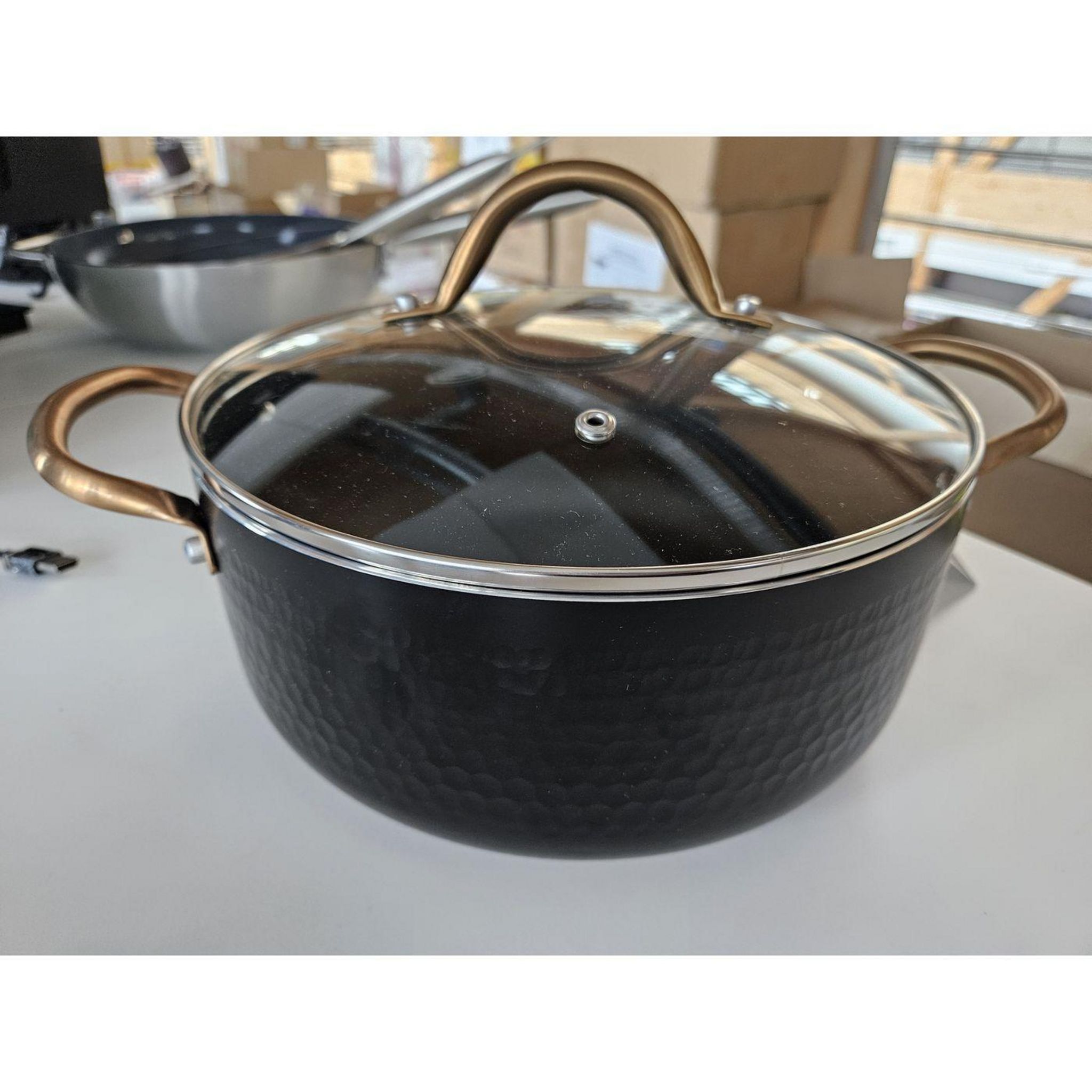 Voir la diapositive 2 : ACTUEL Marmite aluminium 28cm avec couvercle en verre tous feux dont induction
