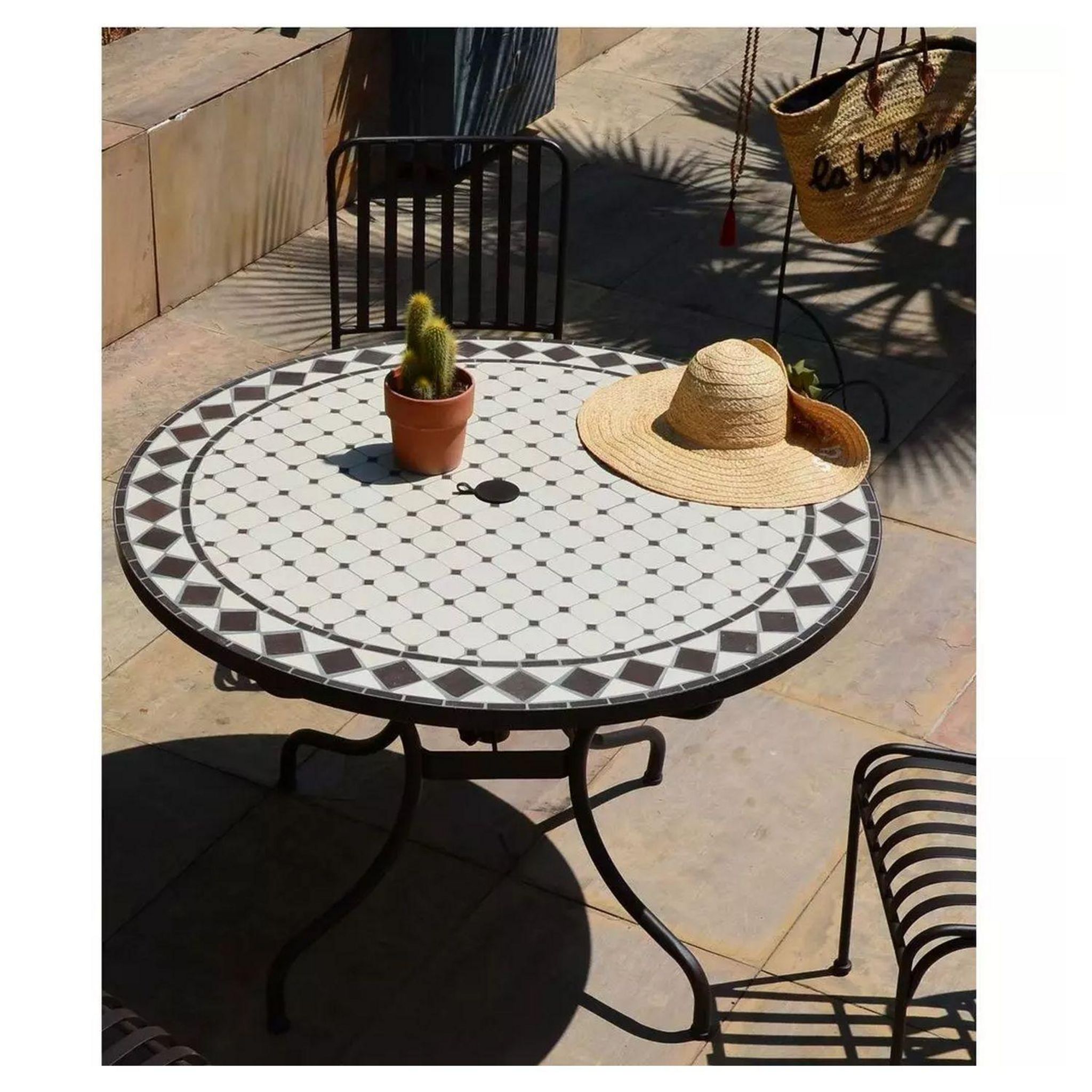 Voir la diapositive 4 : GIVEX Table de jardin - 2/4 places - Acier/Béton - Marron foncé - MOSAIQUE