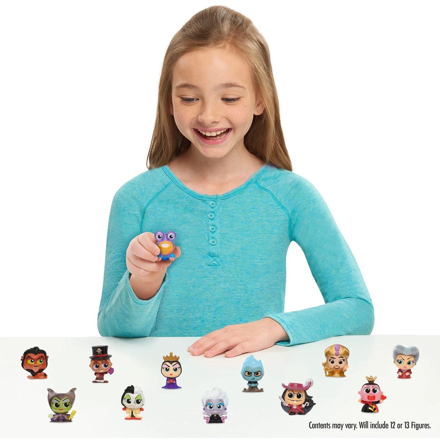 Voir la diapositive 5 : JUST PLAY Figurines Disney Vilains x5