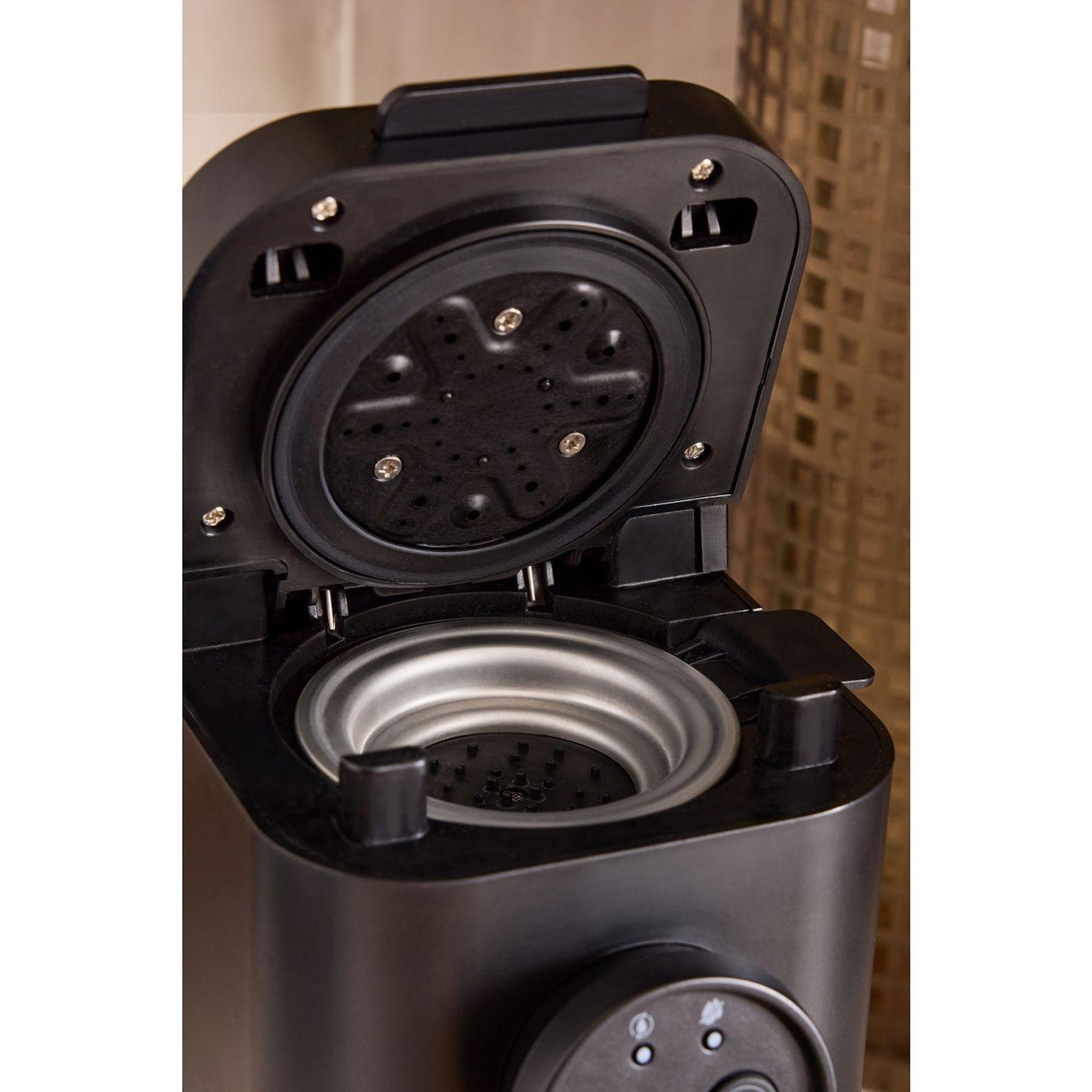 Voir la diapositive 27 : QILIVE Cafetière à dosettes Q.5703 compatible Senseo - Noir