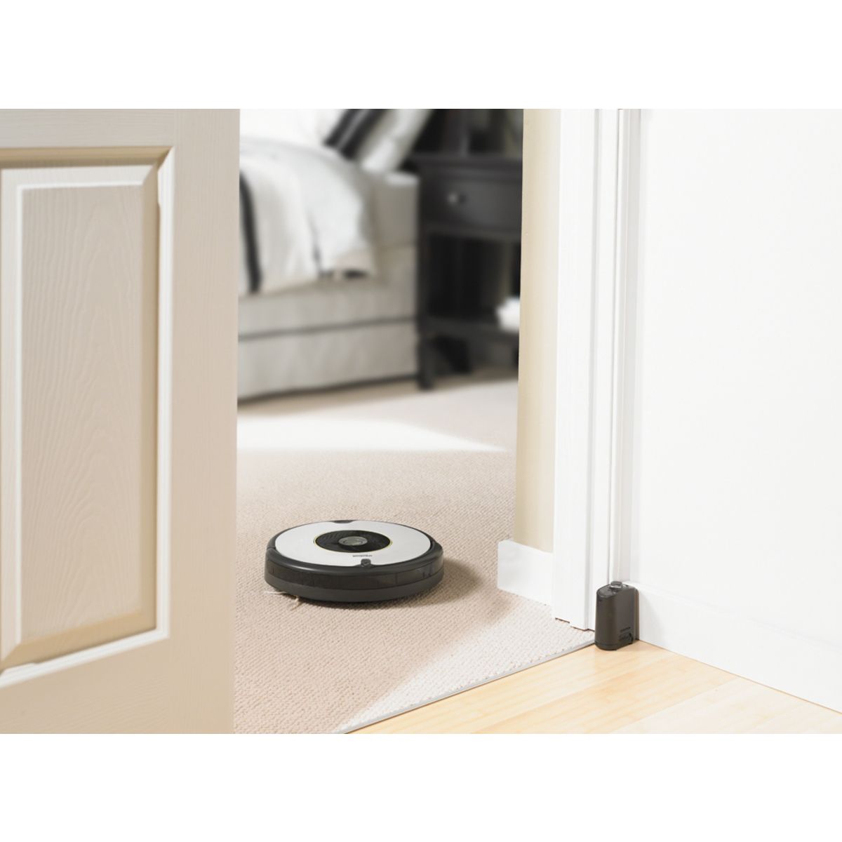 IROBOT Aspirateur robot Roomba 605