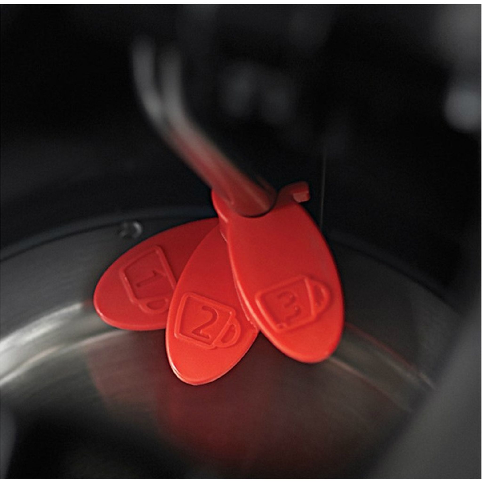 Voir la diapositive 2 : RUSSELL HOBBS Bouilloire 22591-70 Textures Plus noire