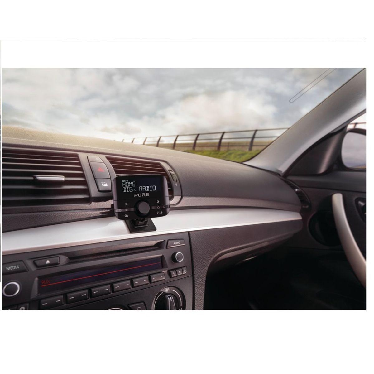 PURE Highway 400 - Adaptateur DAB+ de voiture et contrôle de la musique