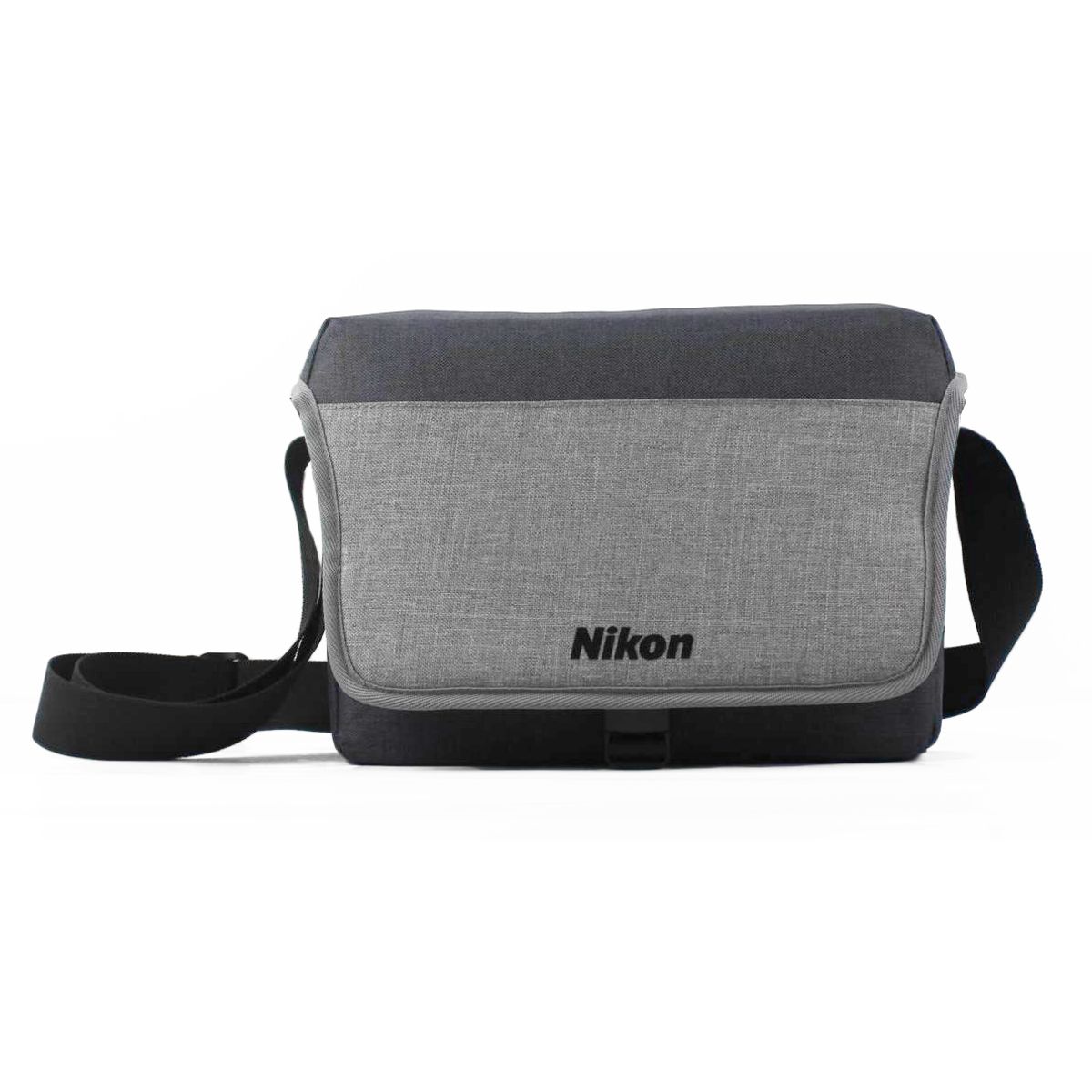 NIKON Appareil Photo Reflex - D3500 + Housse + Objectif 18-55 mm + Carte mémoire 16 Go SDHC