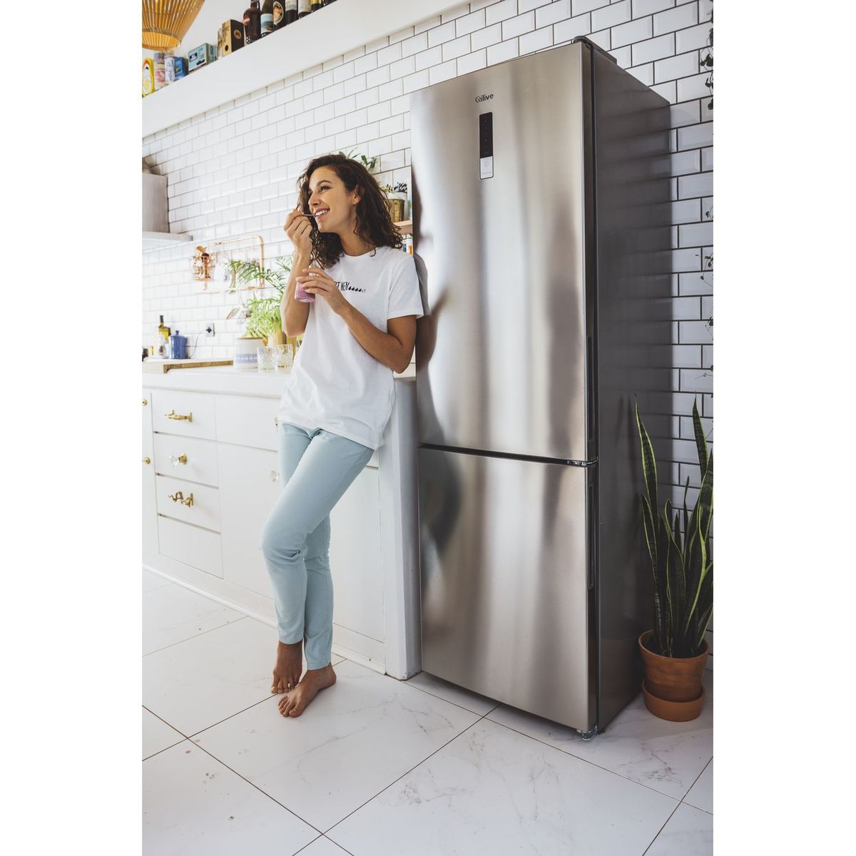 QILIVE Réfrigérateur combiné 133124, 302 L, Froid ventilé No Frost