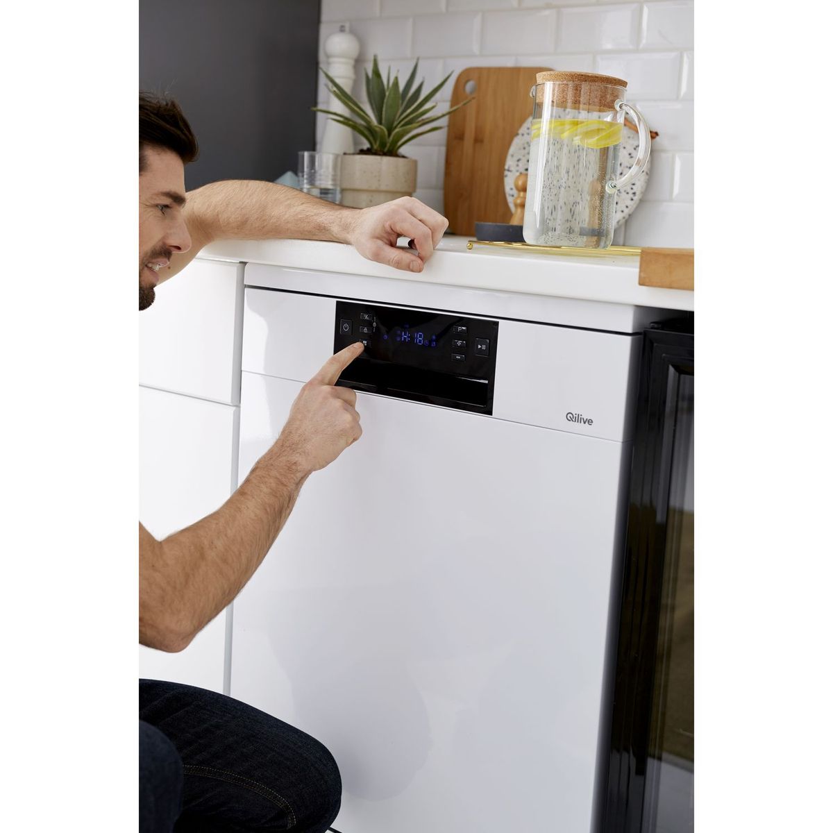 QILIVE Lave-vaisselle pose libre 134913 Q.6598, 14 couverts, 60 cm, 44 dB, 8 programmes