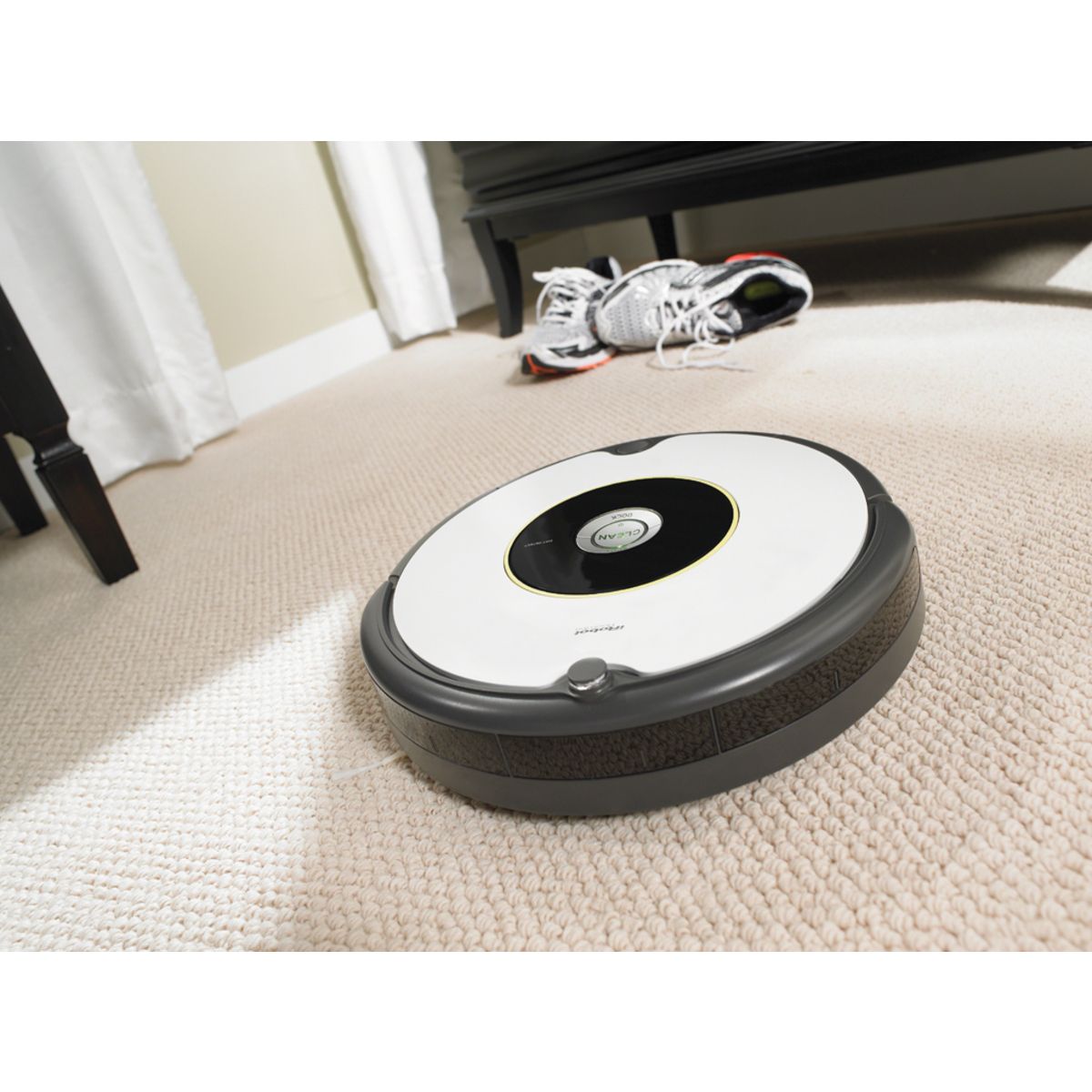 IROBOT Aspirateur robot Roomba 605