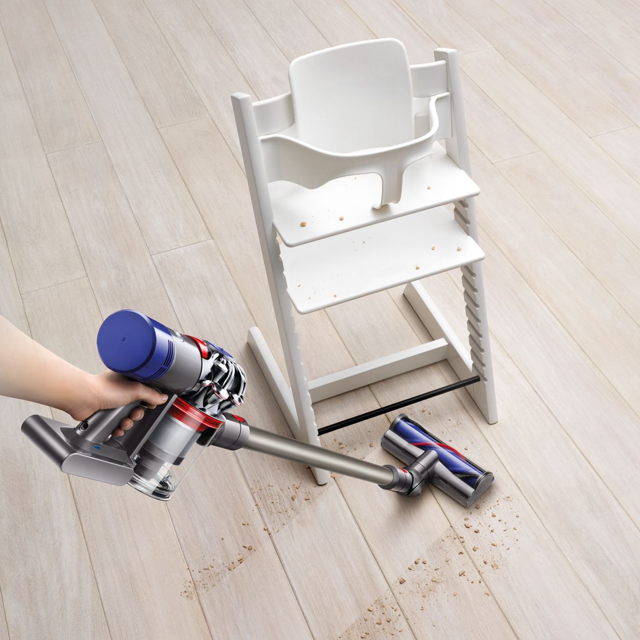 Voir la diapositive 6 : DYSON Aspirateur balai V8 Parquet