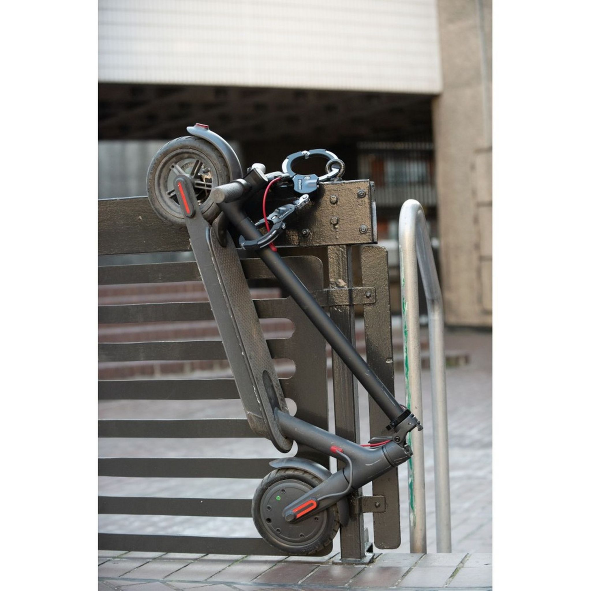 Voir la diapositive 4 : MASTER Antivol Paire de Menottes Street Cuff Master Lock pour véhicules 2 roues légers