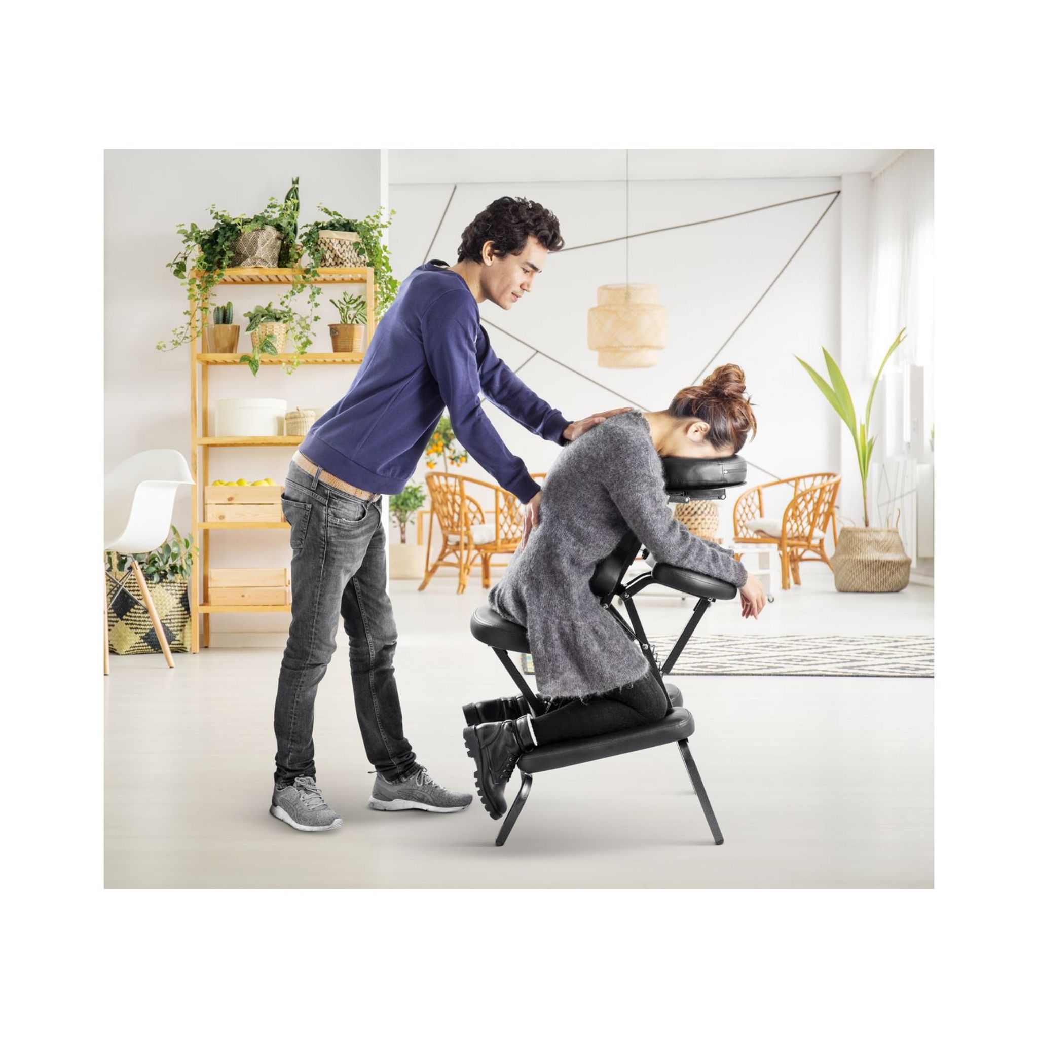 Voir la diapositive 5 : YOGHI Chaise de massage CDM120K - Noir