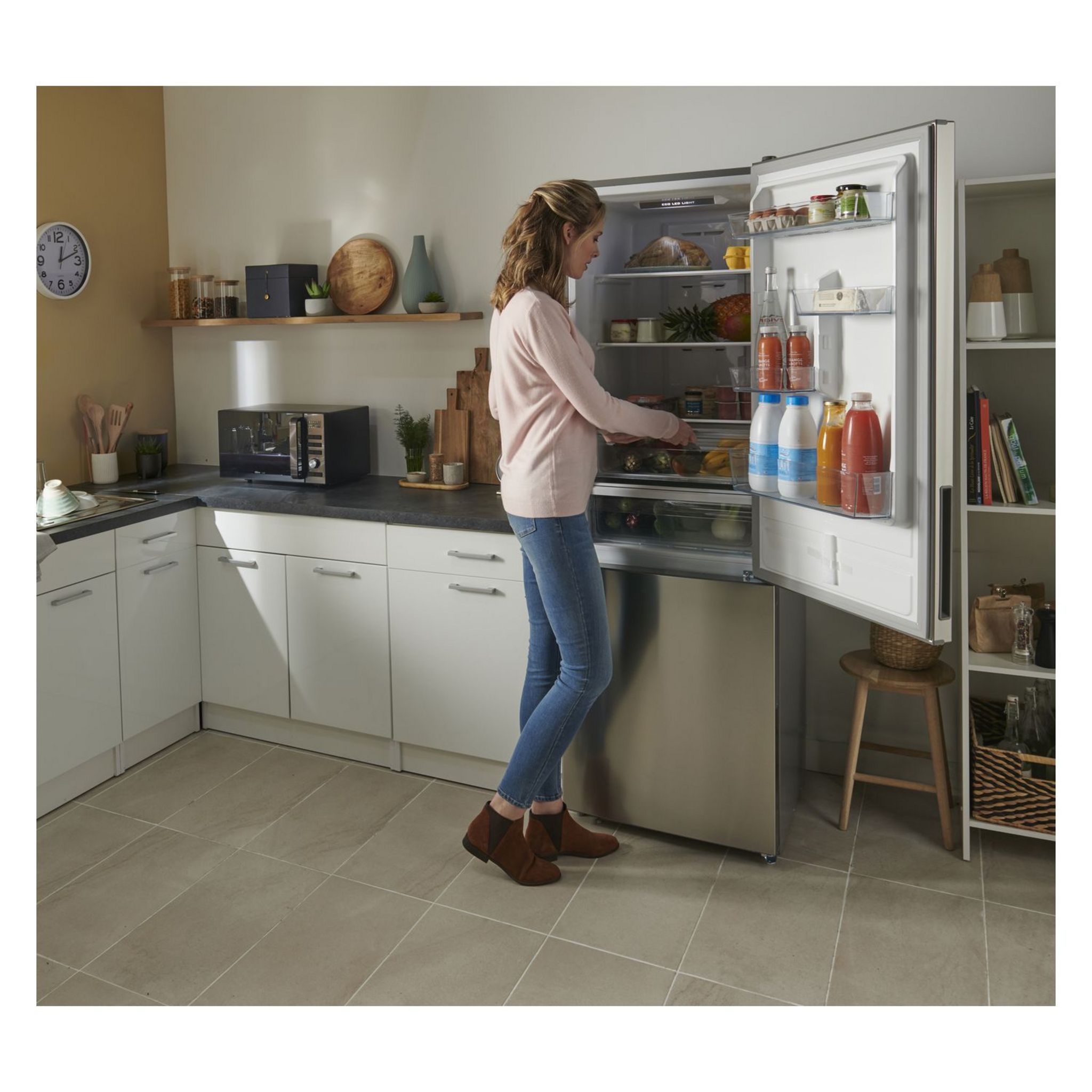 Voir la diapositive 9 : QILIVE Réfrigérateur combiné 133124, 302 L, Froid ventilé No Frost