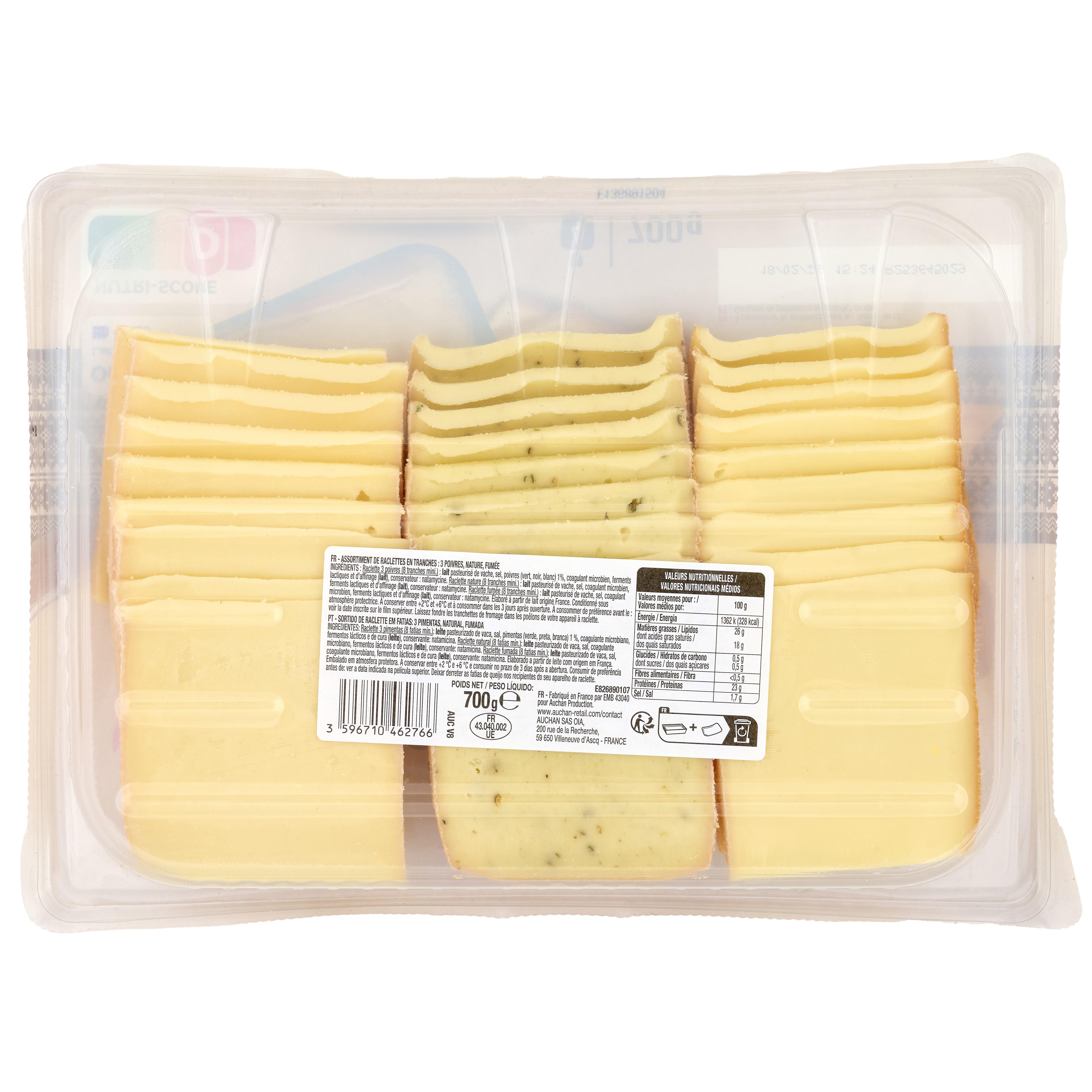 Voir la diapositive 4 : AUCHAN Fromage à raclette trio poivre nature fumé 4/6 parts 700g