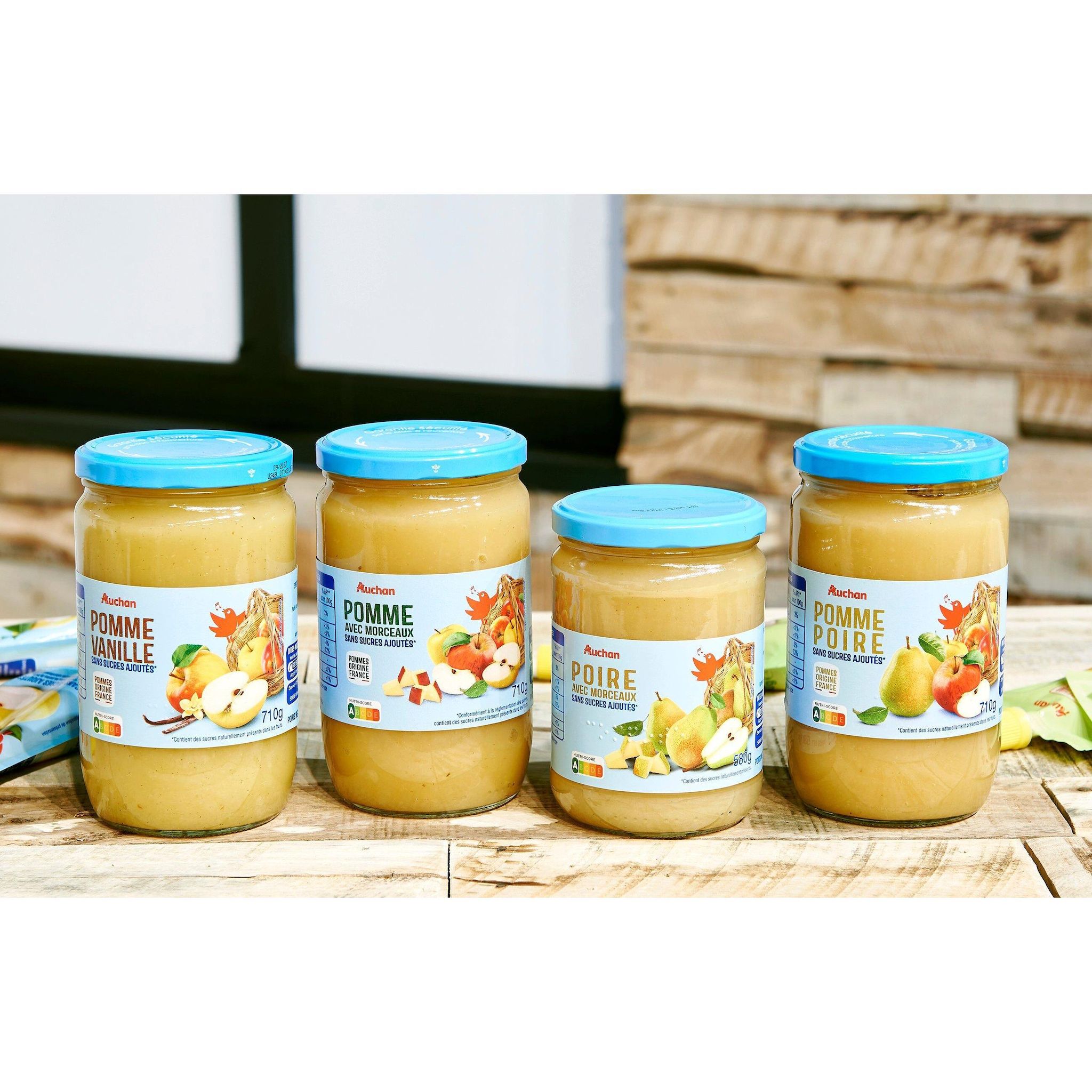 Voir la diapositive 2 : AUCHAN Compote pomme vanille sans sucres ajoutés en bocal 710g