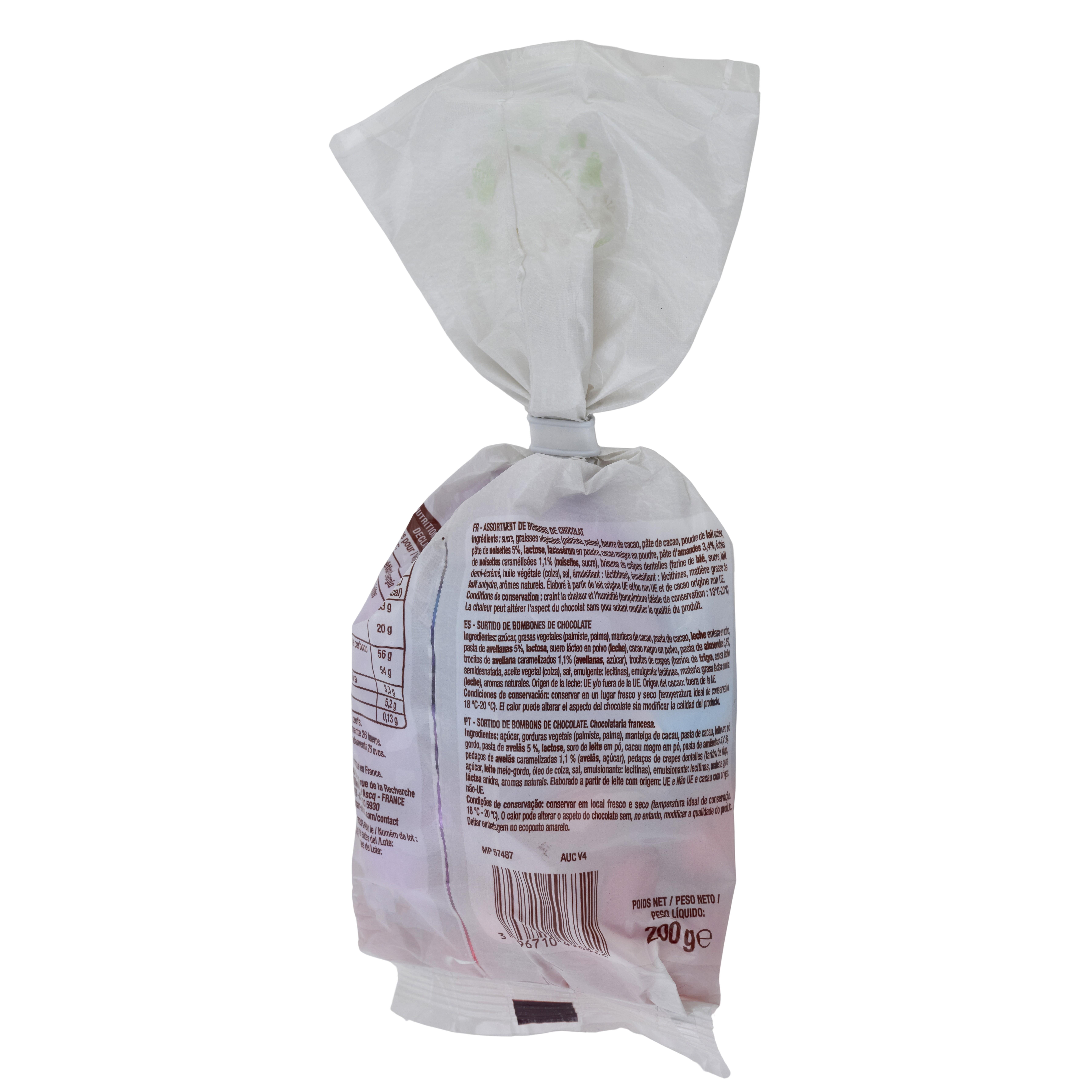 Voir la diapositive 4 : VENDOME Assortiment d'oeufs de chocolat au lait noir et blanc 200g