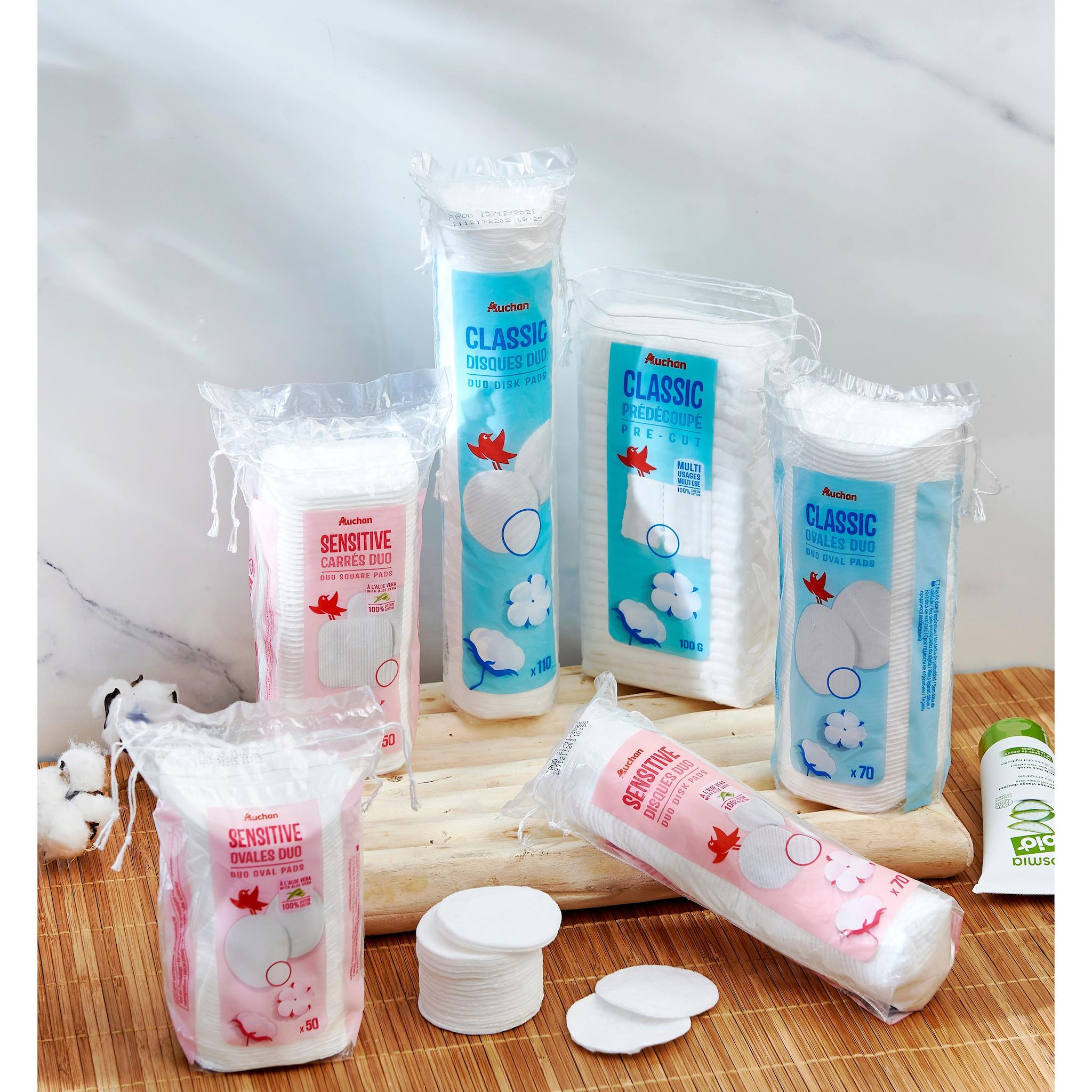 Voir la diapositive 3 : COSMIA BIO Gommage visage douceur à l'extrait d'aloe vera bio tous types de peaux 100ml