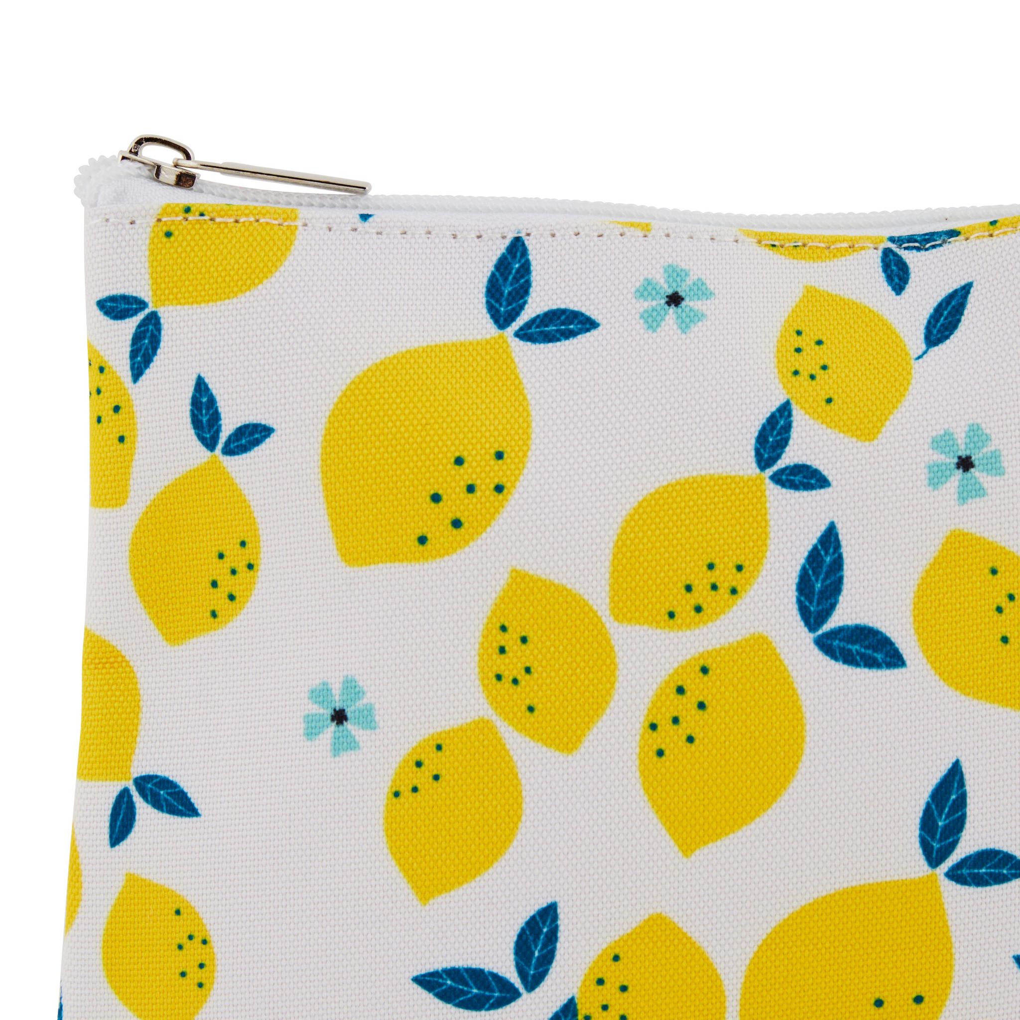 Voir la diapositive 3 : COSMIA Trousse de maquillage 1 pièce