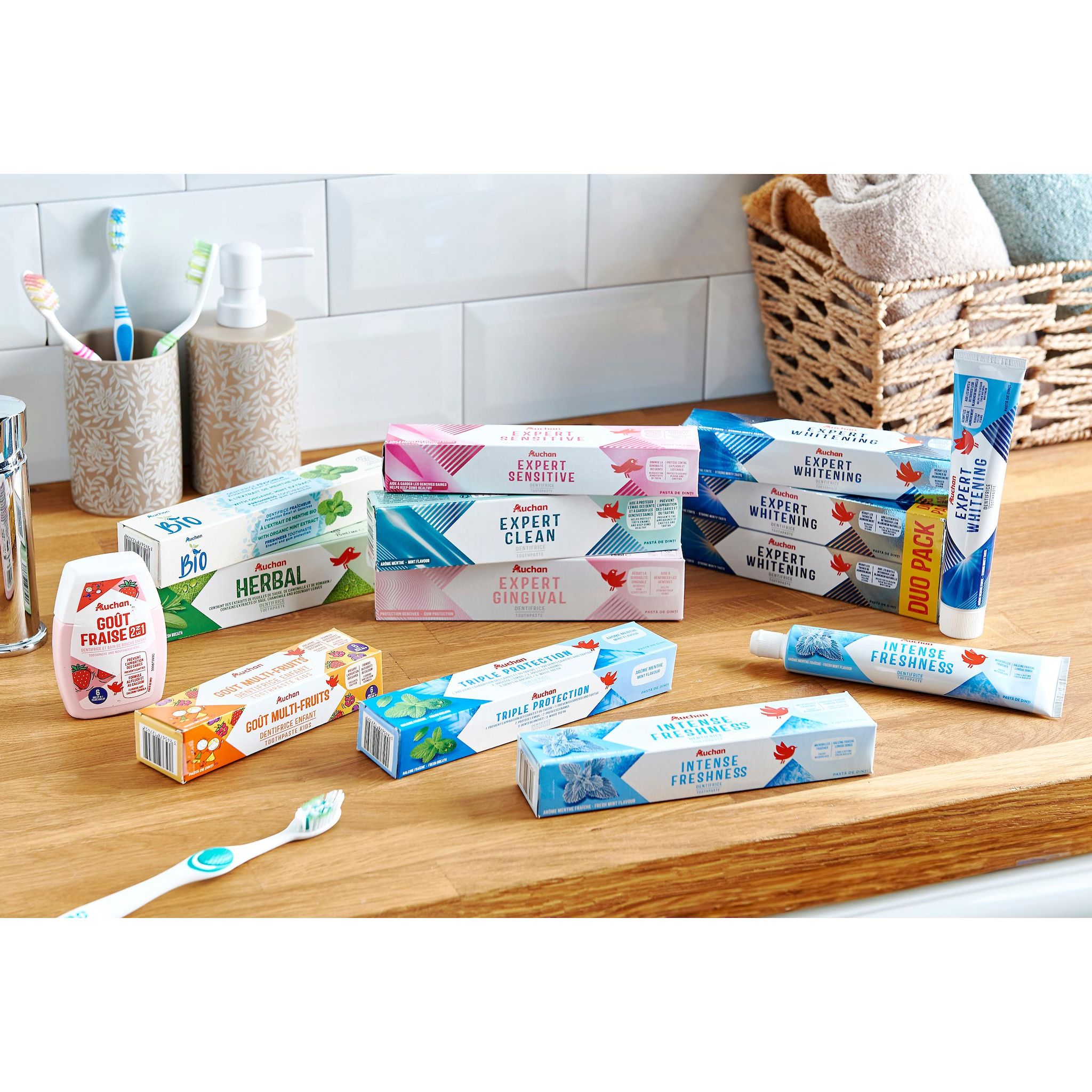 Voir la diapositive 4 : AUCHAN Dentifrice protection gencives 75ml