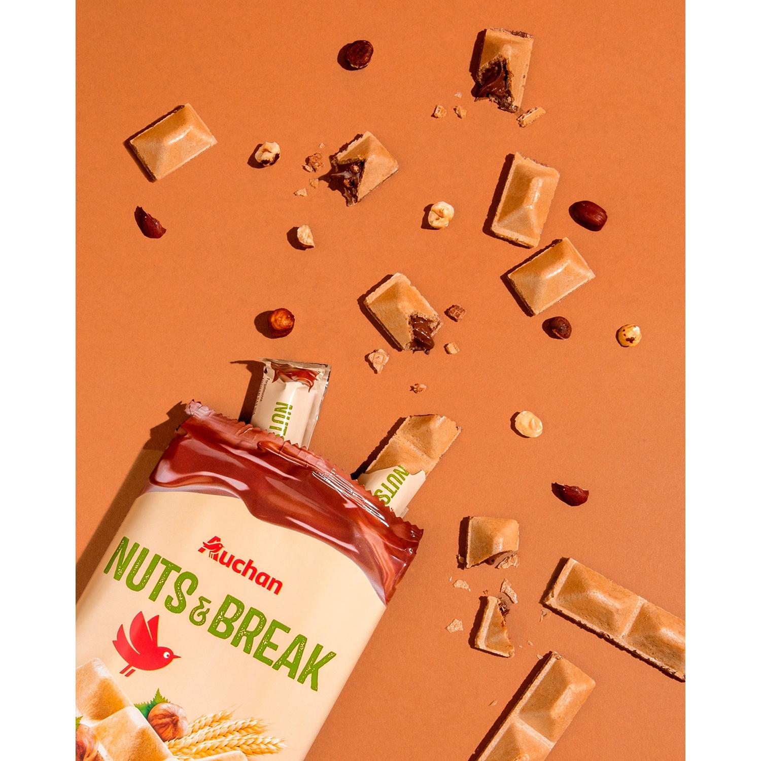 Voir la diapositive 3 : AUCHAN Nuts & Break Gaufrettes fourrées de pâte à tartiner cacao noisettes sachets individuels 7 biscuits 108g