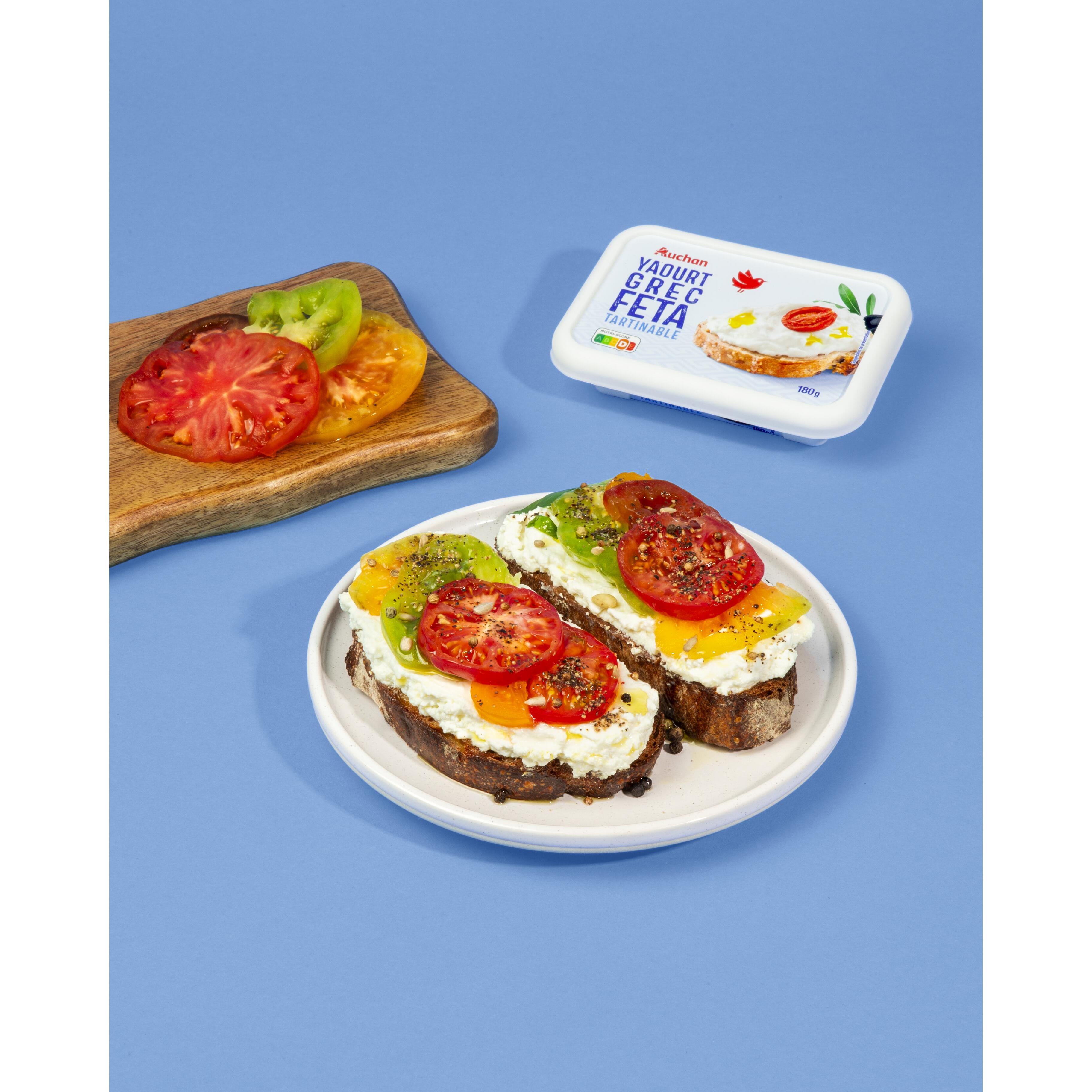 Voir la diapositive 2 : AUCHAN Yaourt grec feta tartinable 180g
