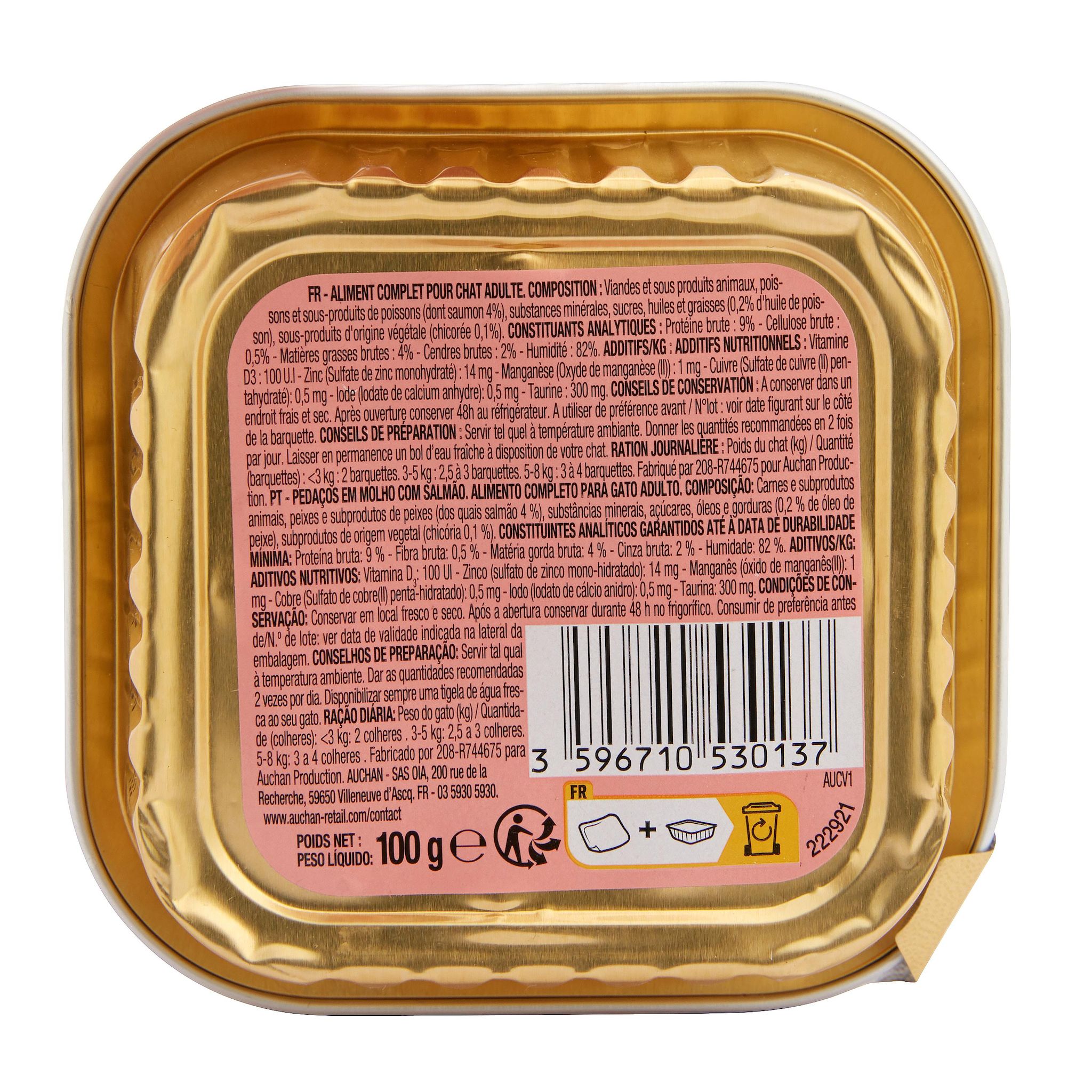 Voir la diapositive 2 : AUCHAN Barquette émincés au saumon en sauce pour chat 100g