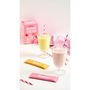 Voir la diapositive 3 : AUCHAN Milkshake saveur fraise en sticks 10 sticks 200g