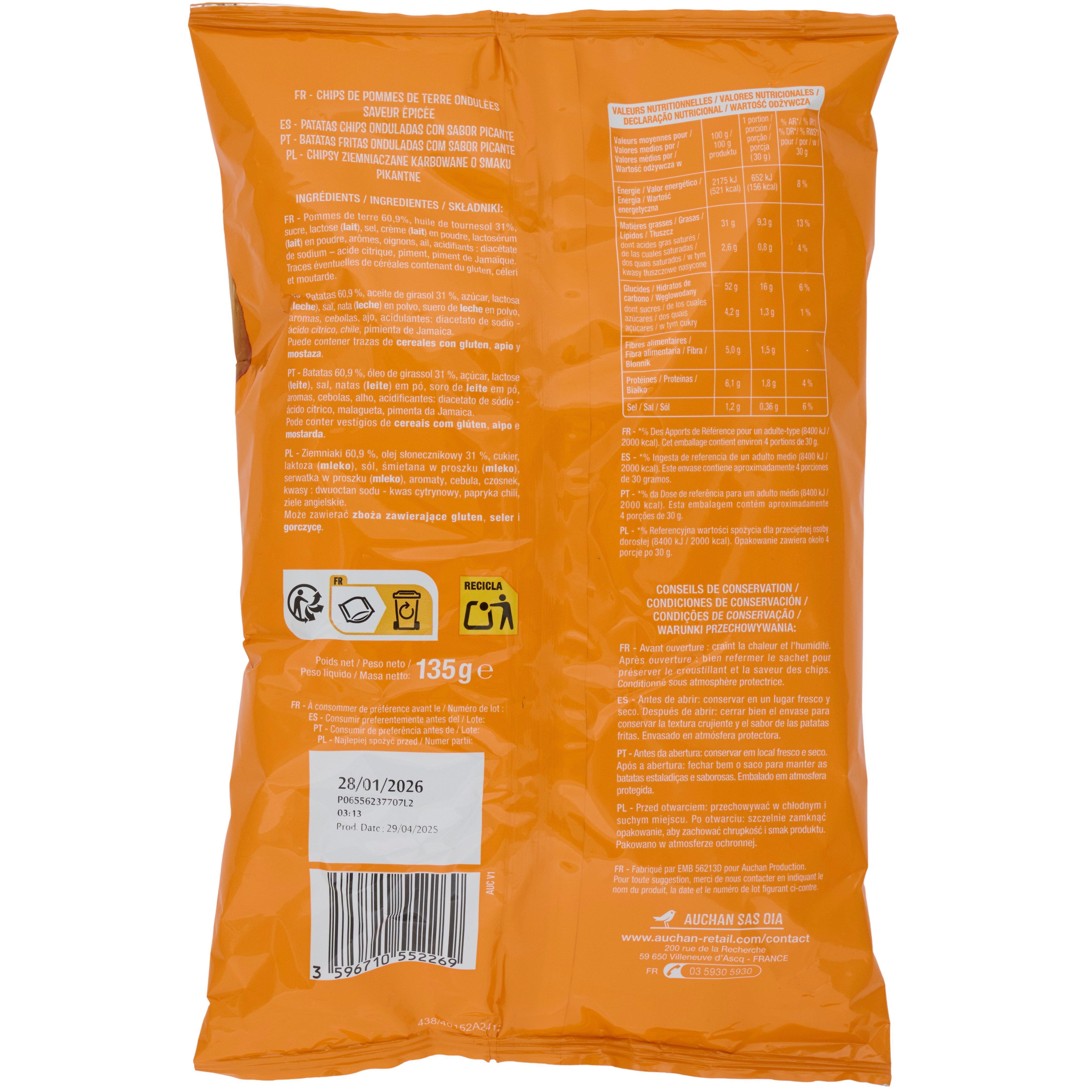 Voir la diapositive 2 : AUCHAN Chips ondulées craquantes saveur épicé 135g