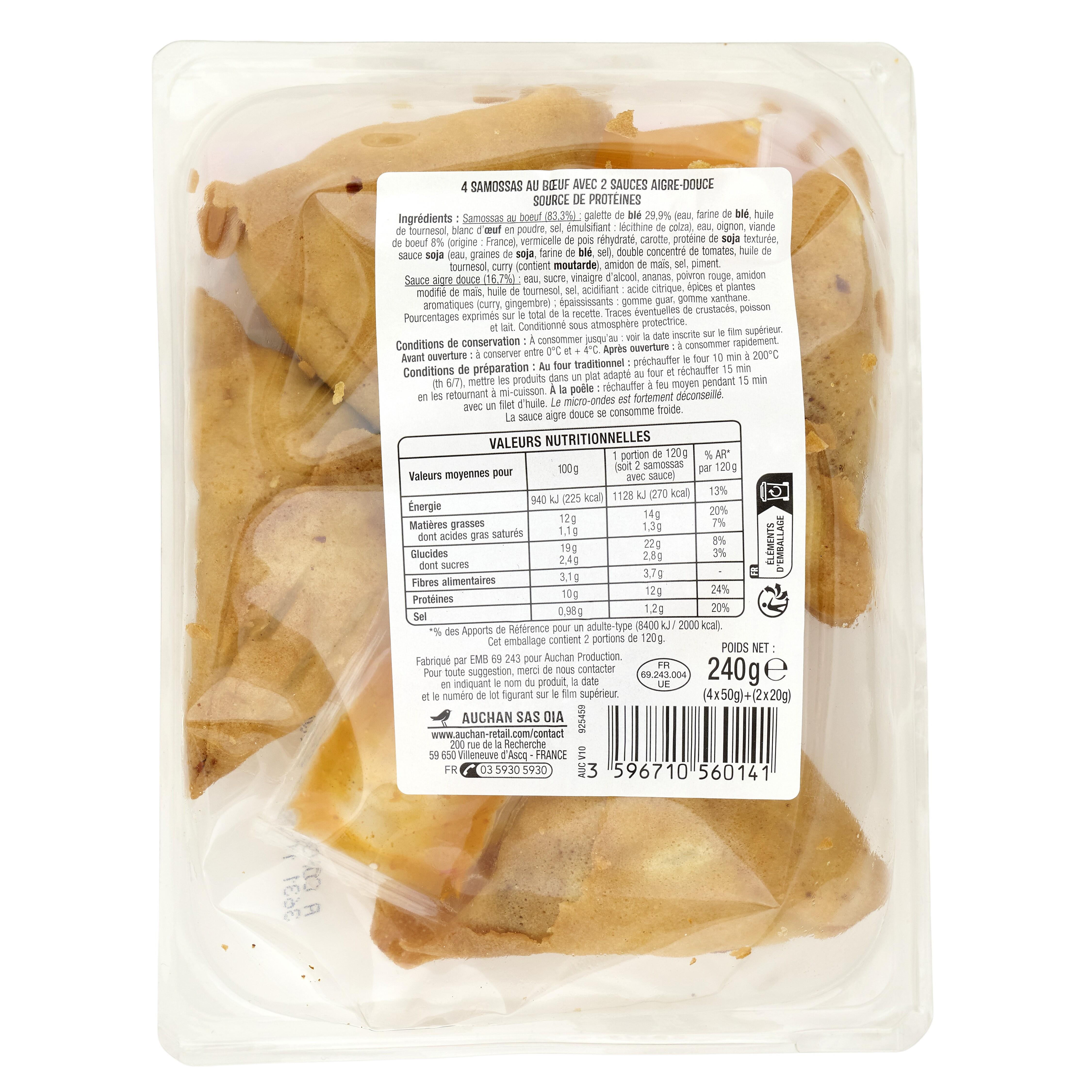 Voir la diapositive 2 : AUCHAN Samossas au boeuf avec 2 sauces aigre douce 4 pièces 240g