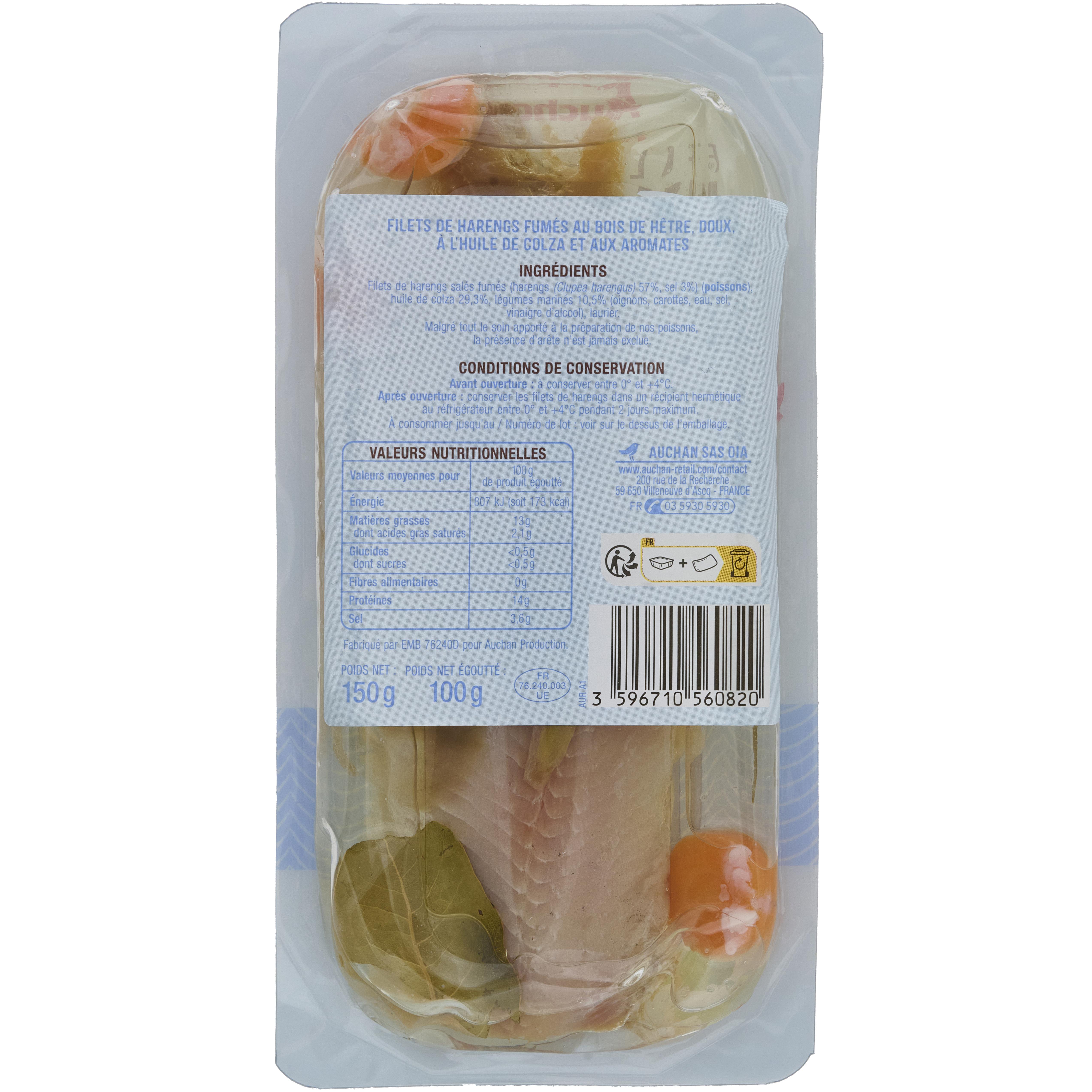 Voir la diapositive 2 : AUCHAN Filets de harengs fumés doux marinés à l'huile et aux aromates 2 parts 150g