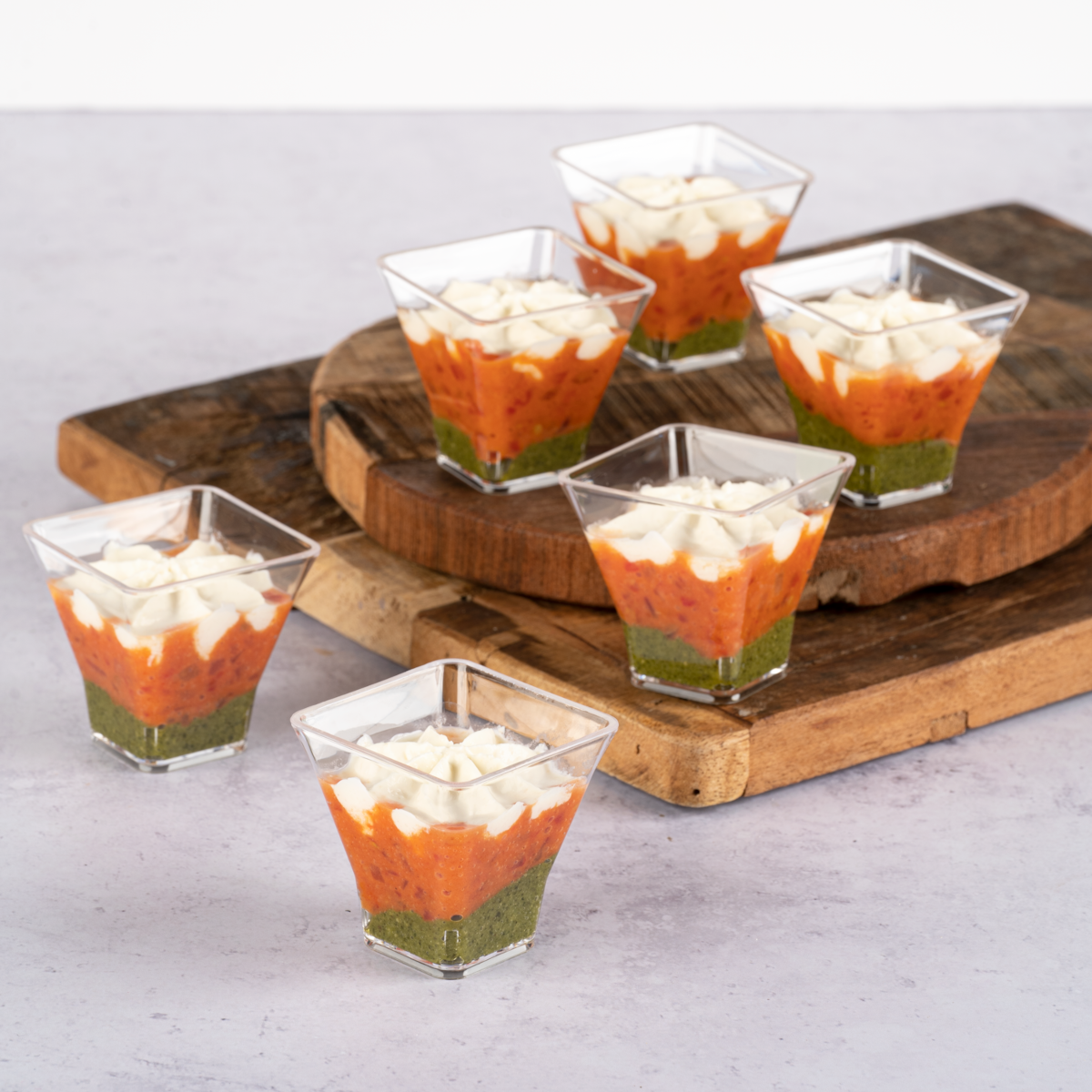 SERVICE TRAITEUR Verrine pesto vert, tomate mi- séchée et parmesan 6 pièces 270g