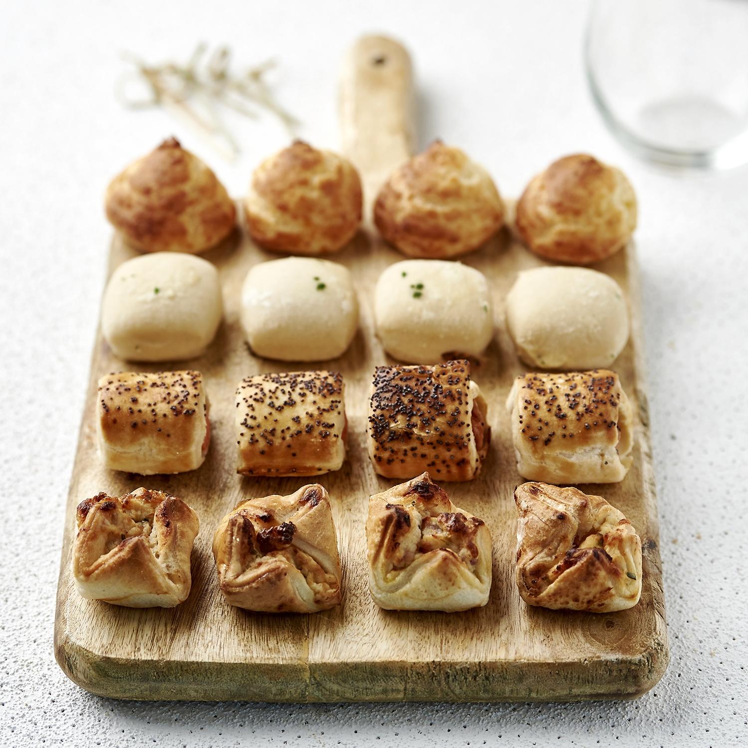 SERVICE TRAITEUR Assortiment de petits fours traiteur 16 pièces 235g