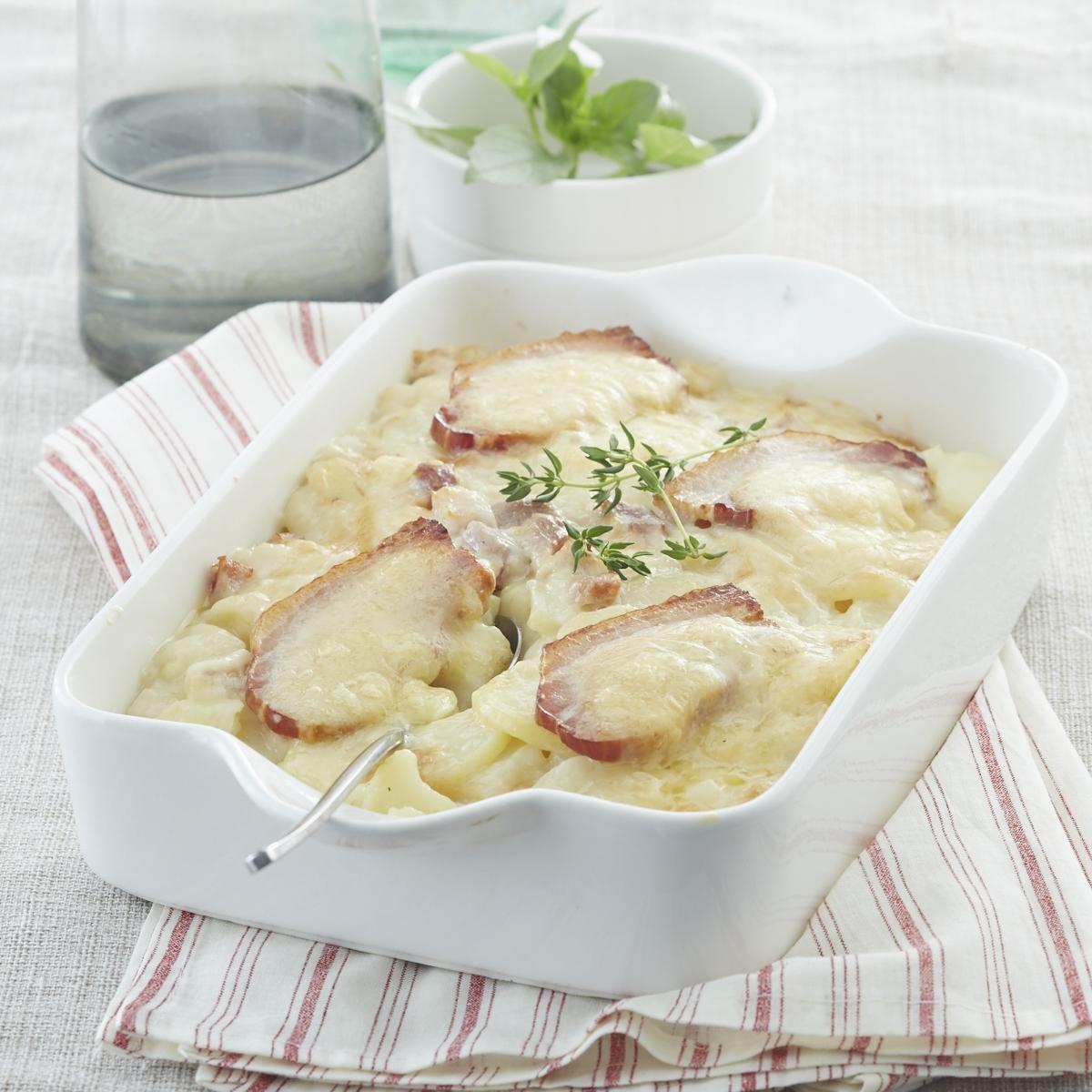 SERVICE TRAITEUR Tartiflette au reblochon et poitrine fumée 4 parts 1kg